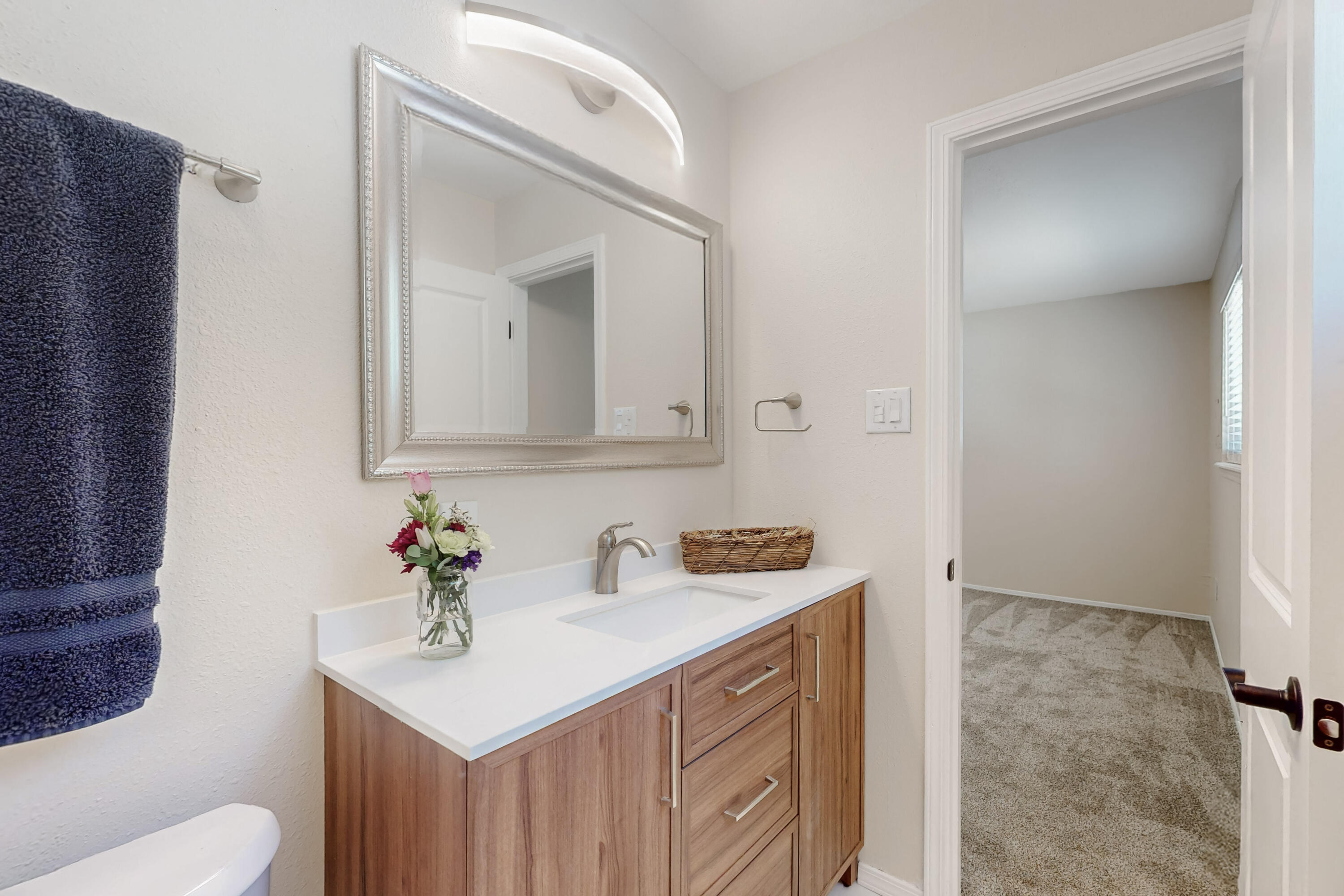 1825 Hiawatha Court NE