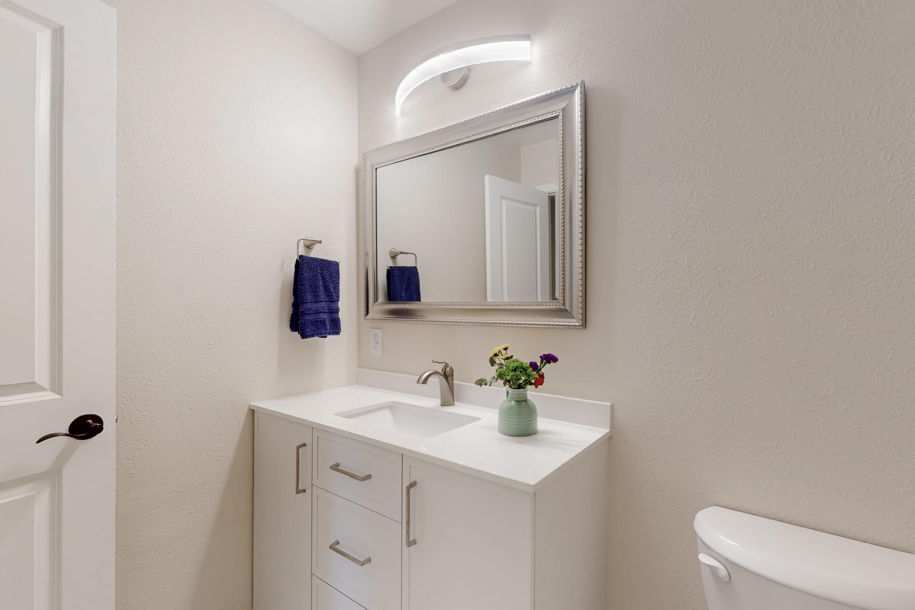 1825 Hiawatha Court NE