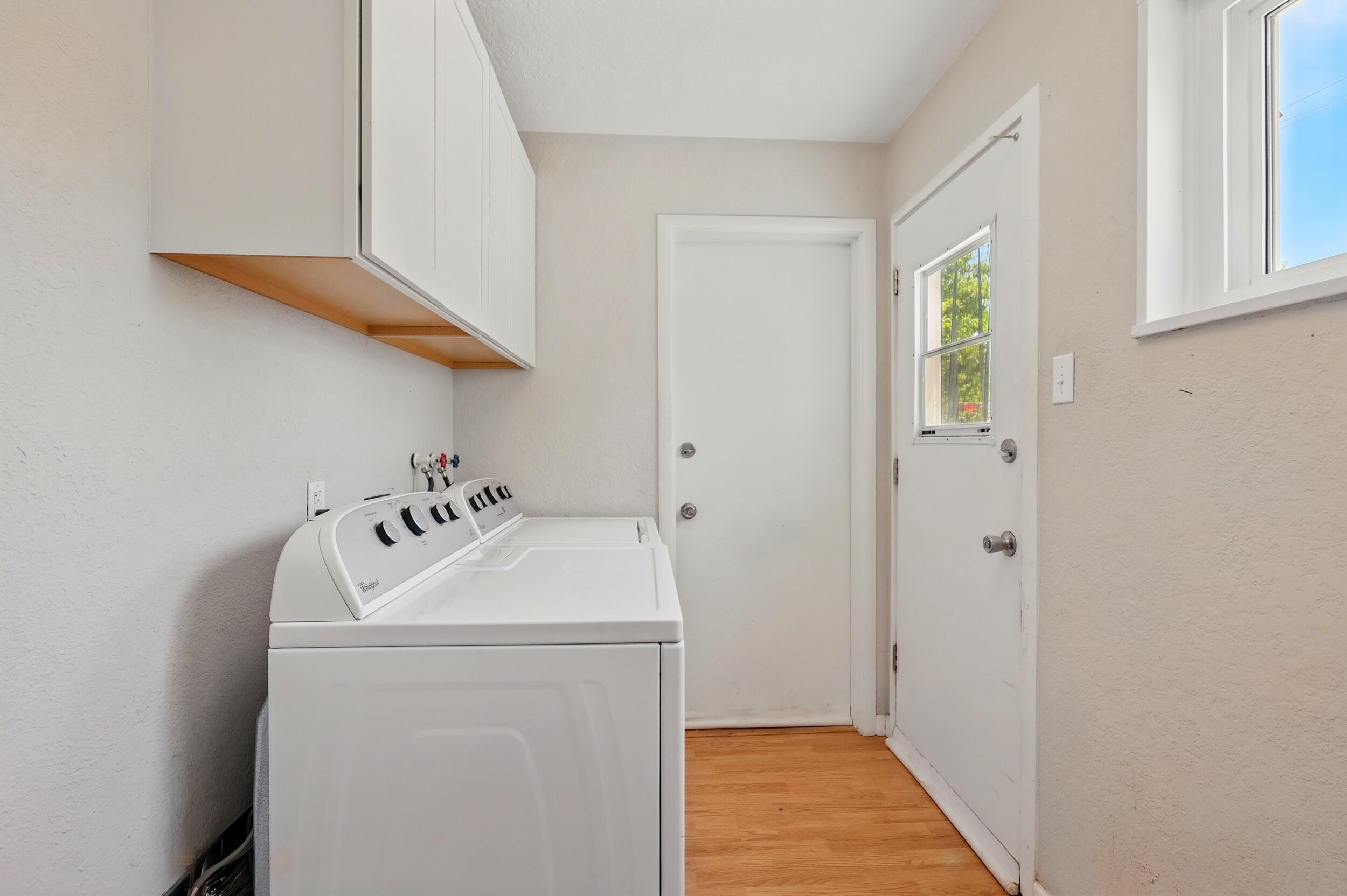 9722 APACHE Avenue NE