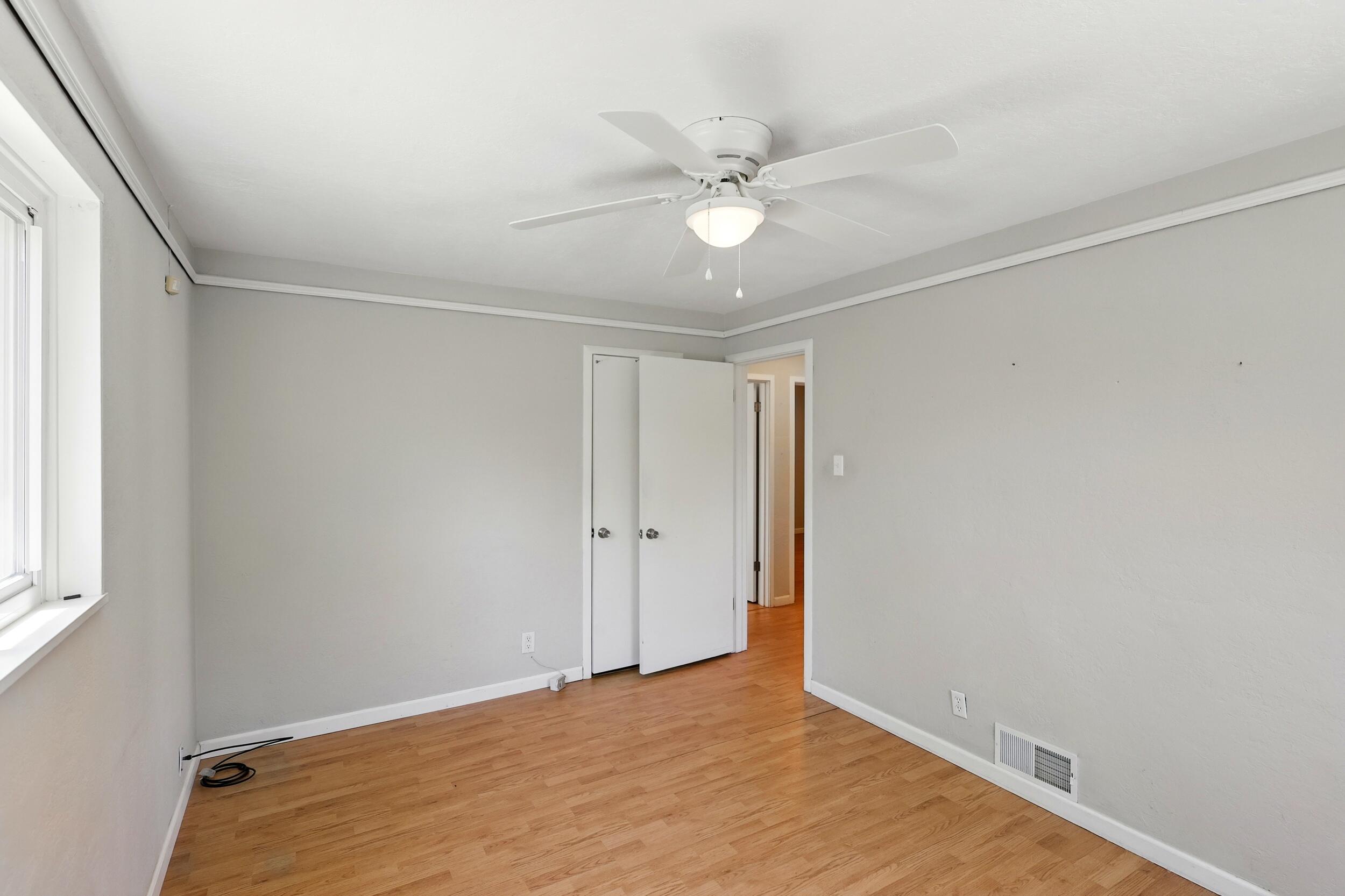 9722 APACHE Avenue NE