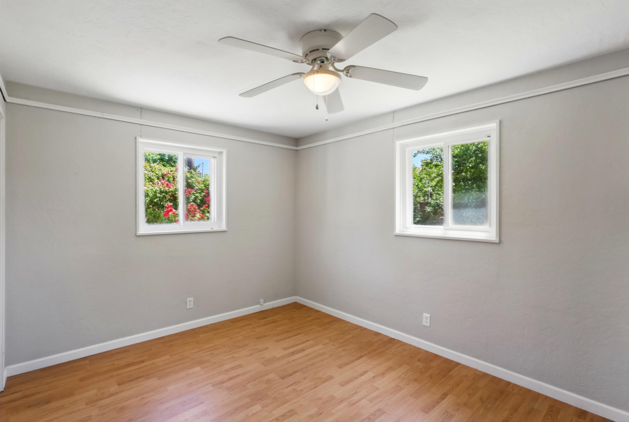 9722 APACHE Avenue NE