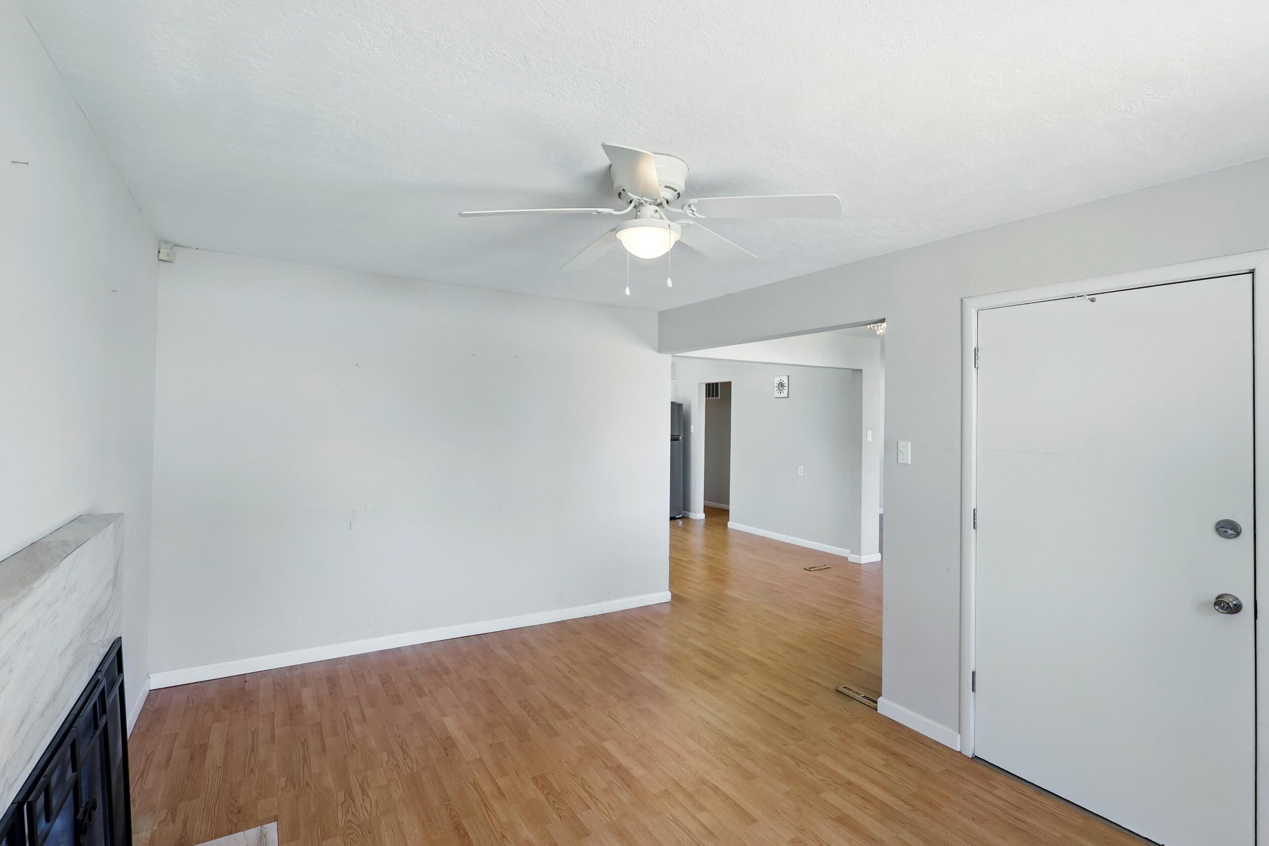 9722 APACHE Avenue NE