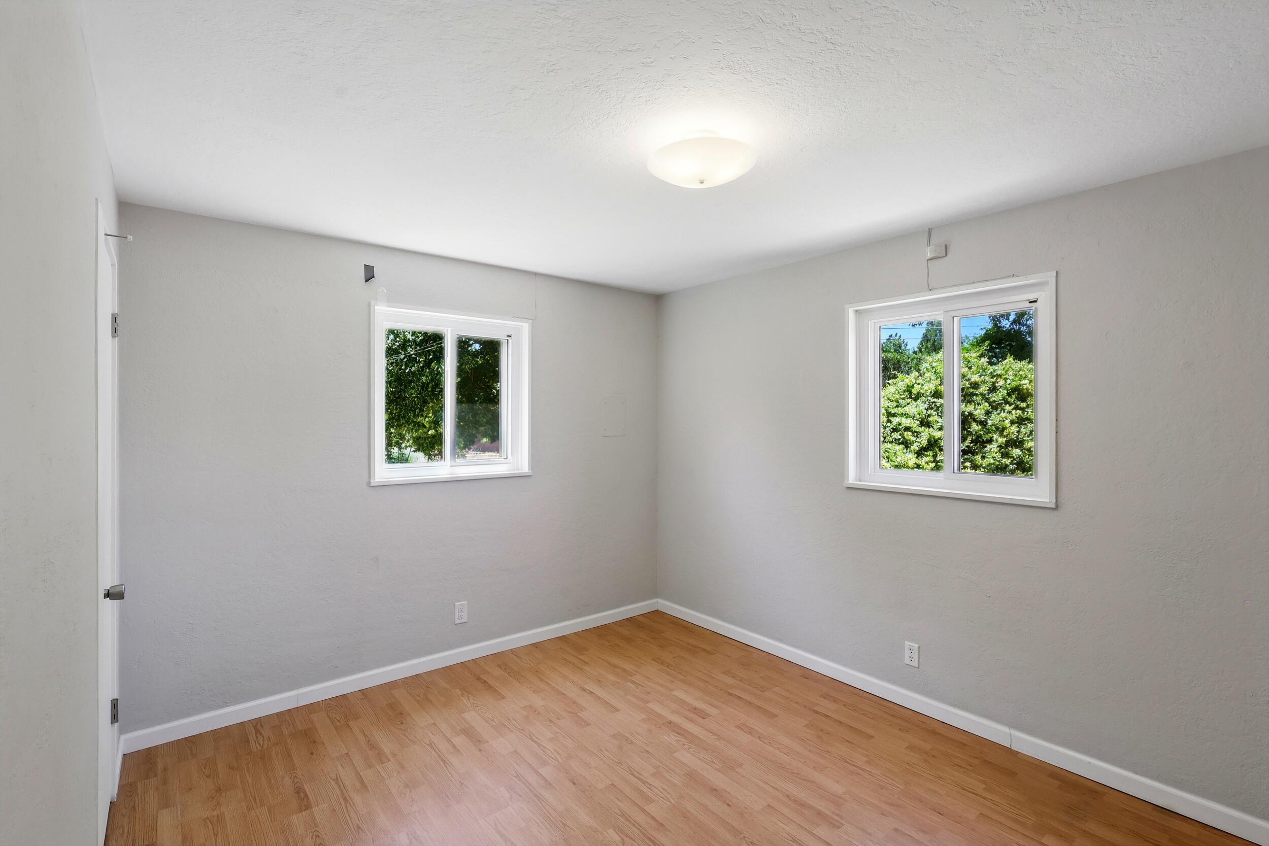 9722 APACHE Avenue NE