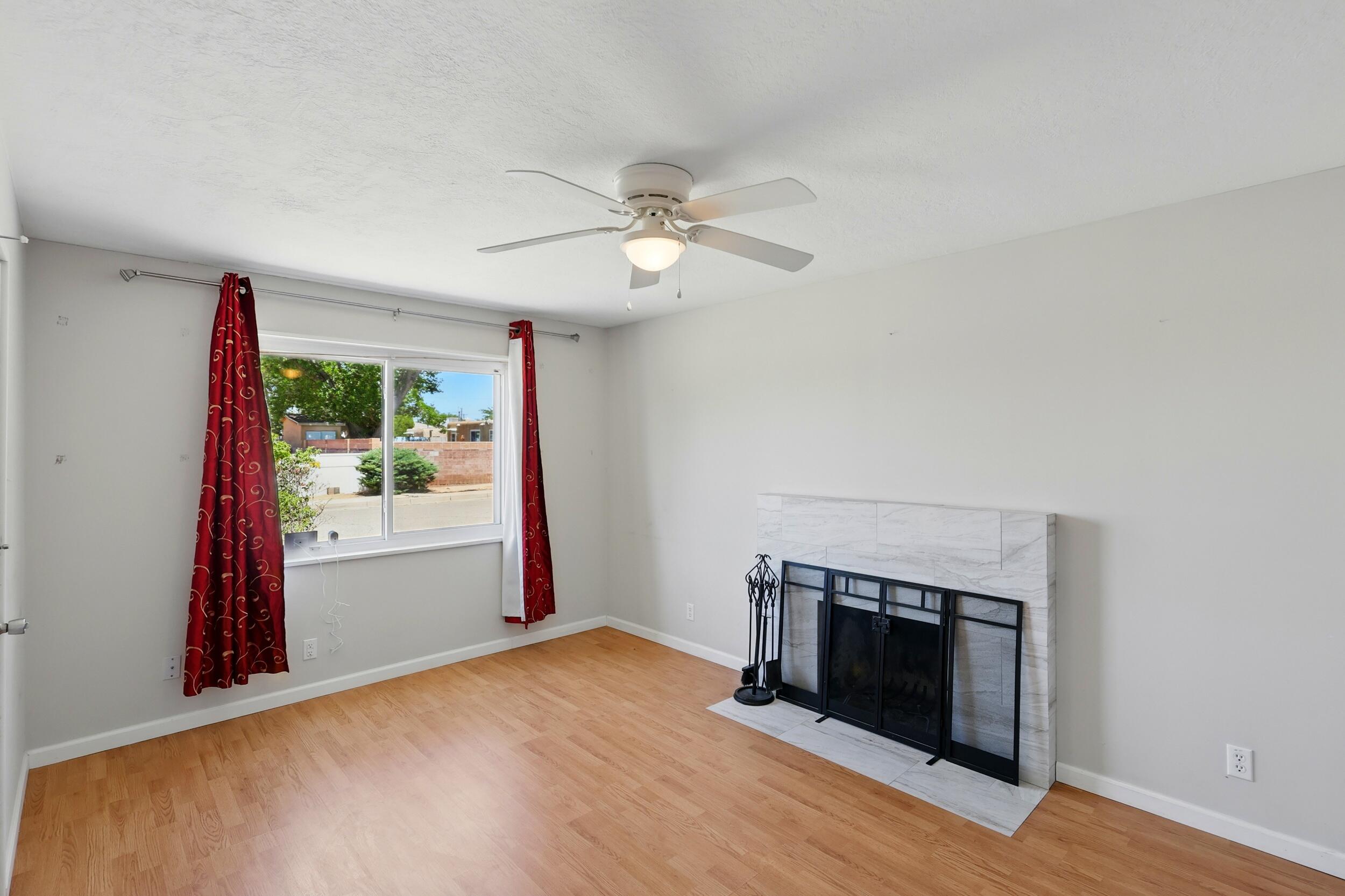 9722 APACHE Avenue NE