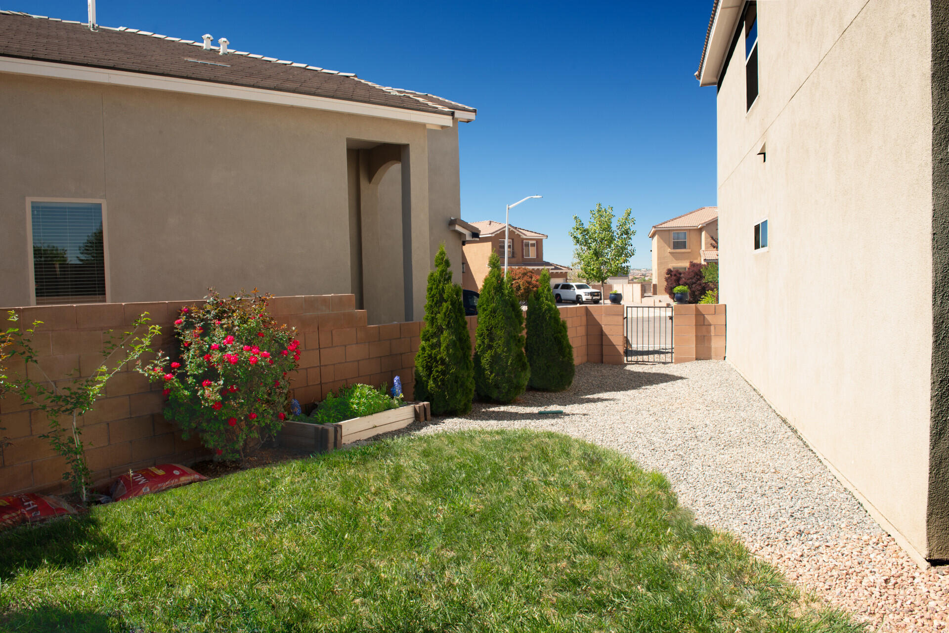 6116 PYRENEES Court NW