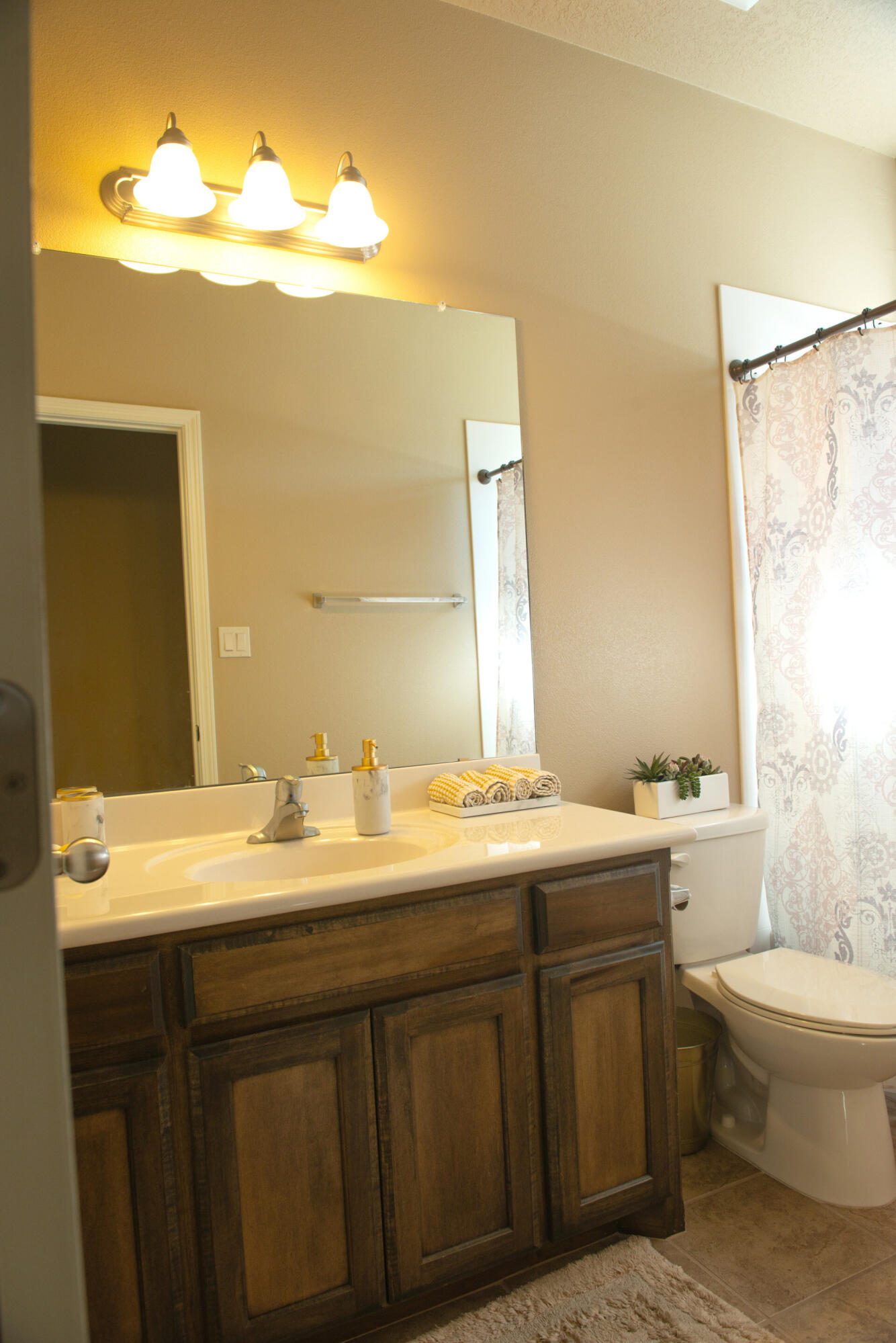 6116 PYRENEES Court NW