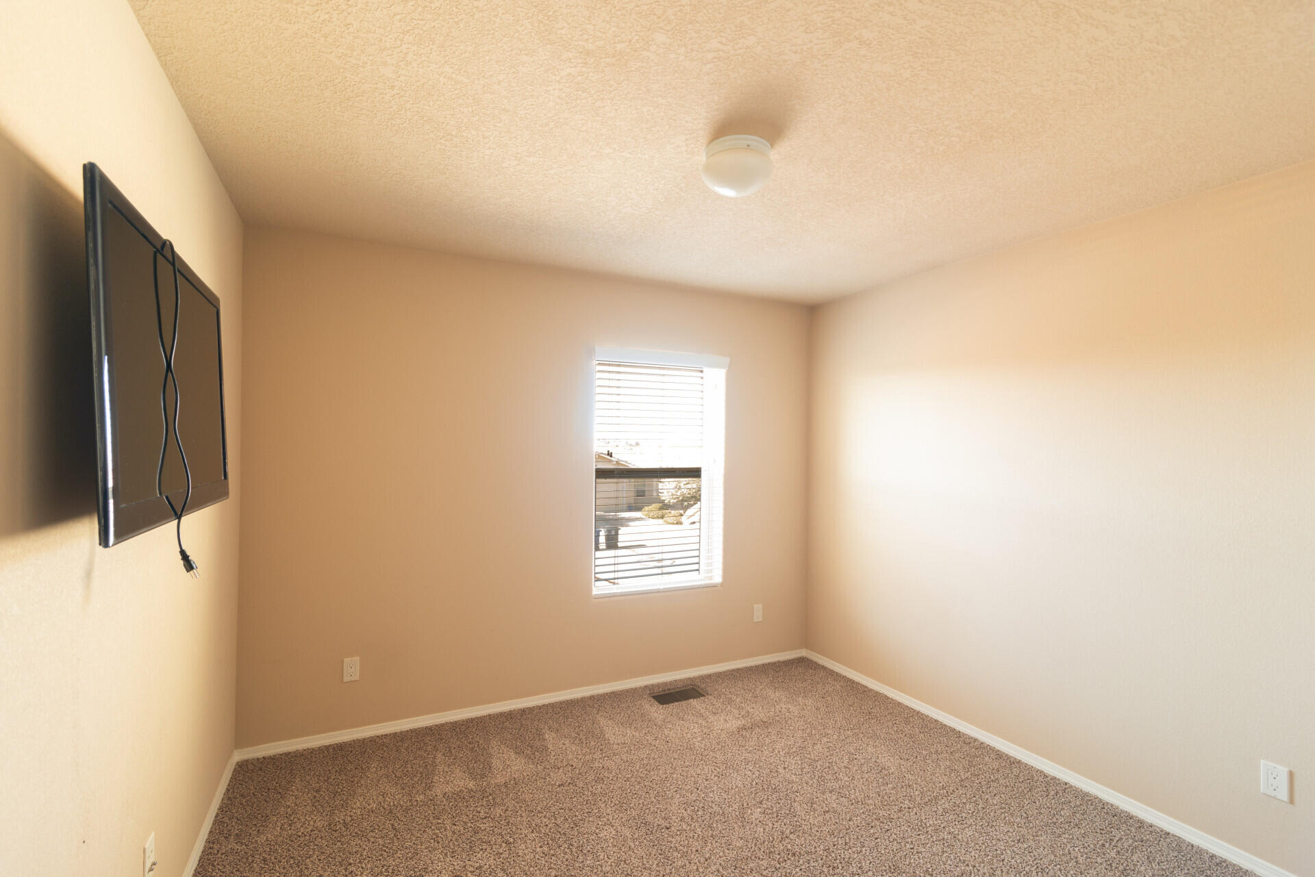 6116 PYRENEES Court NW