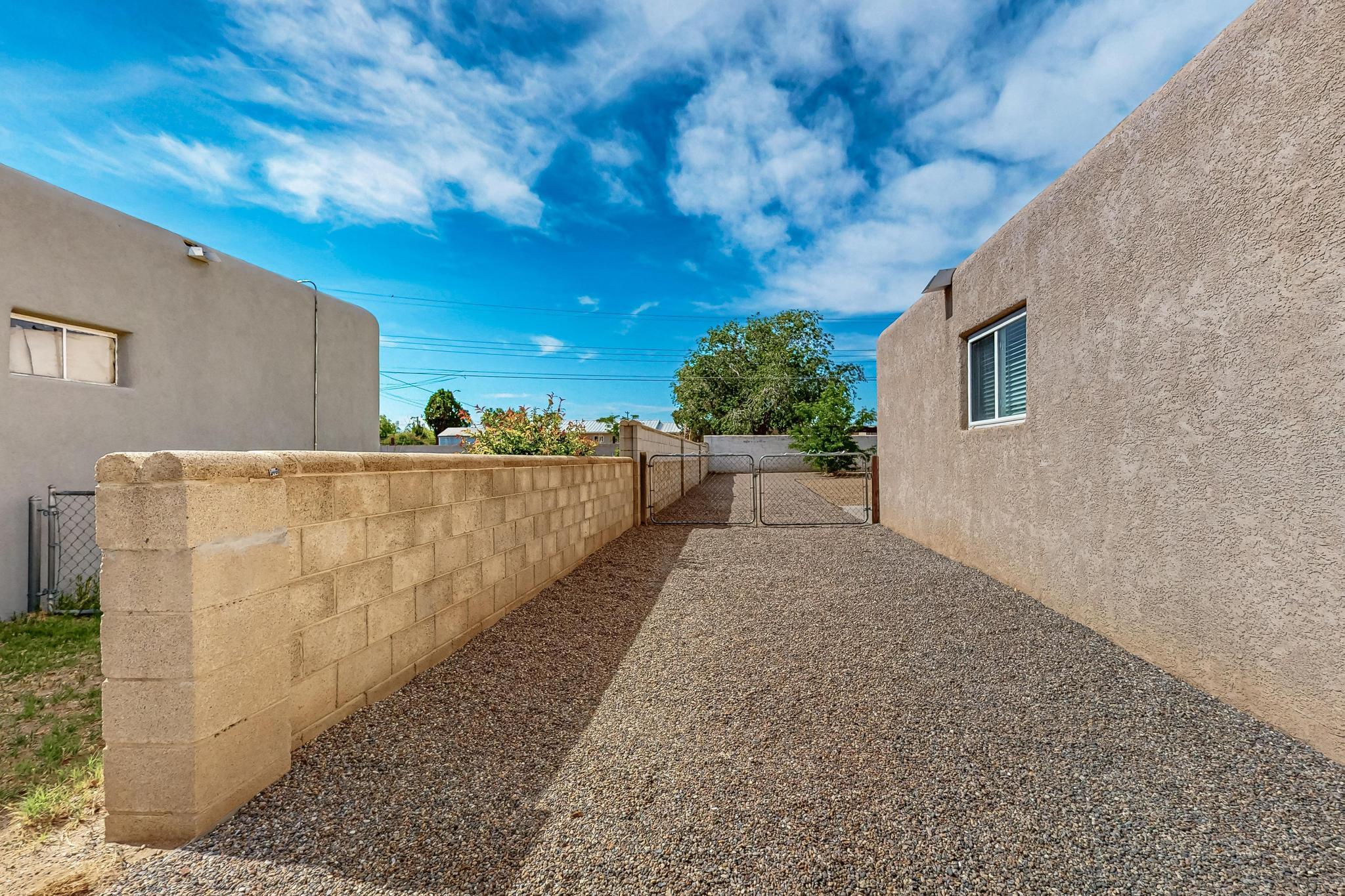 5416 EL ENCANTO Place NE