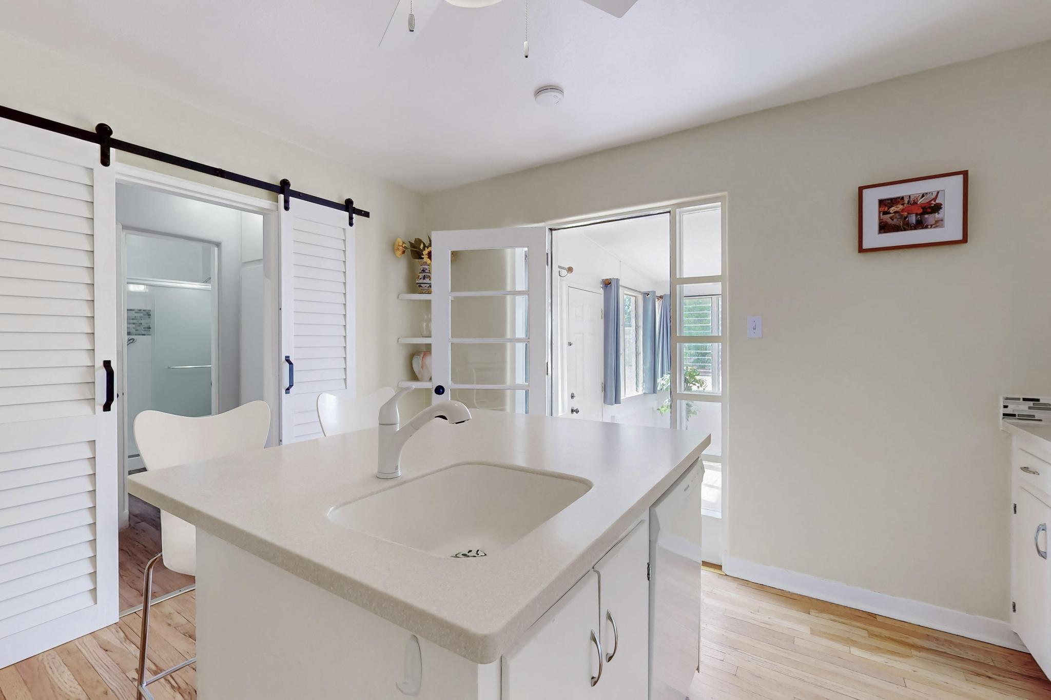 5416 EL ENCANTO Place NE