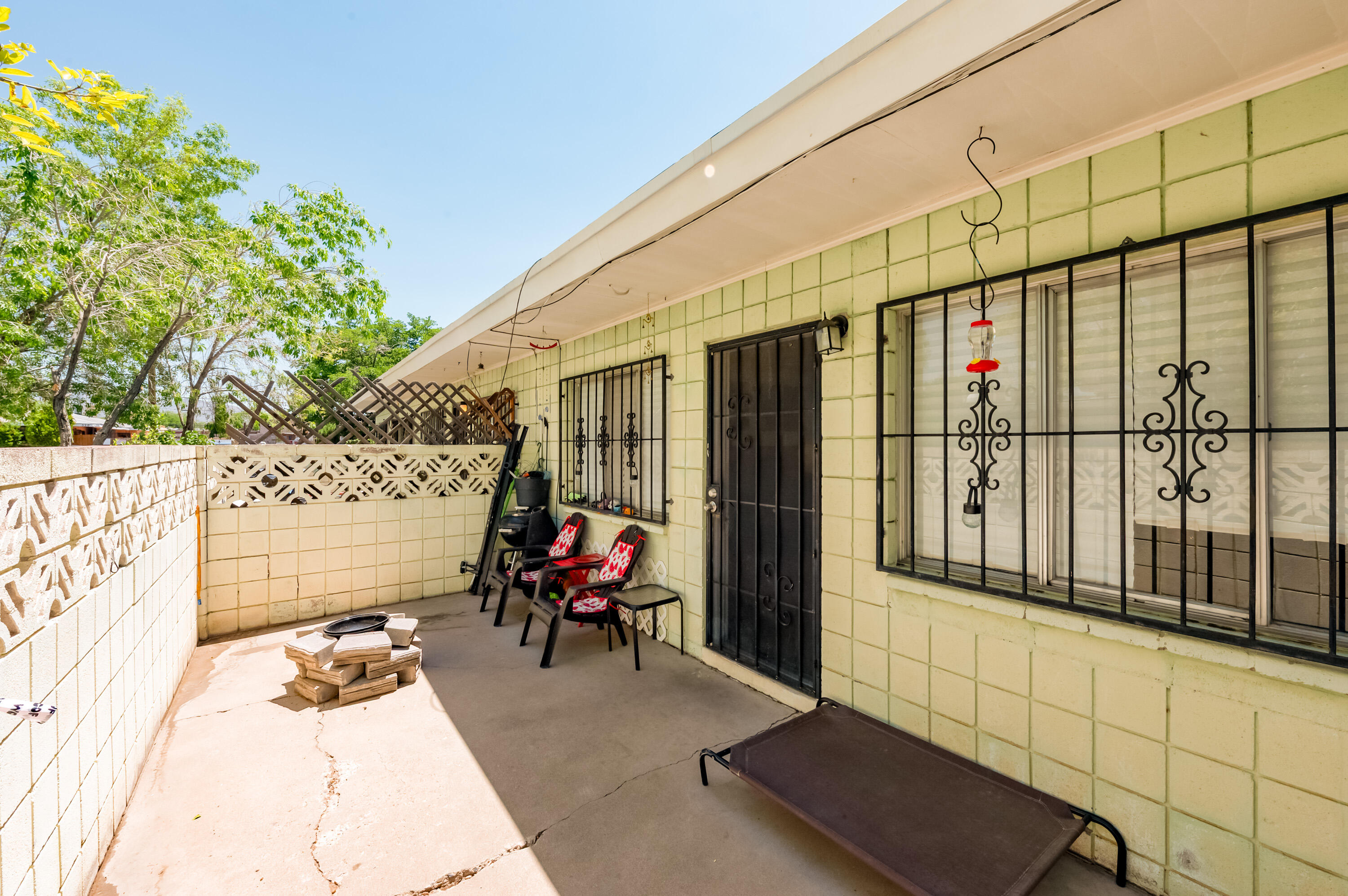 525 KENTUCKY Street SE