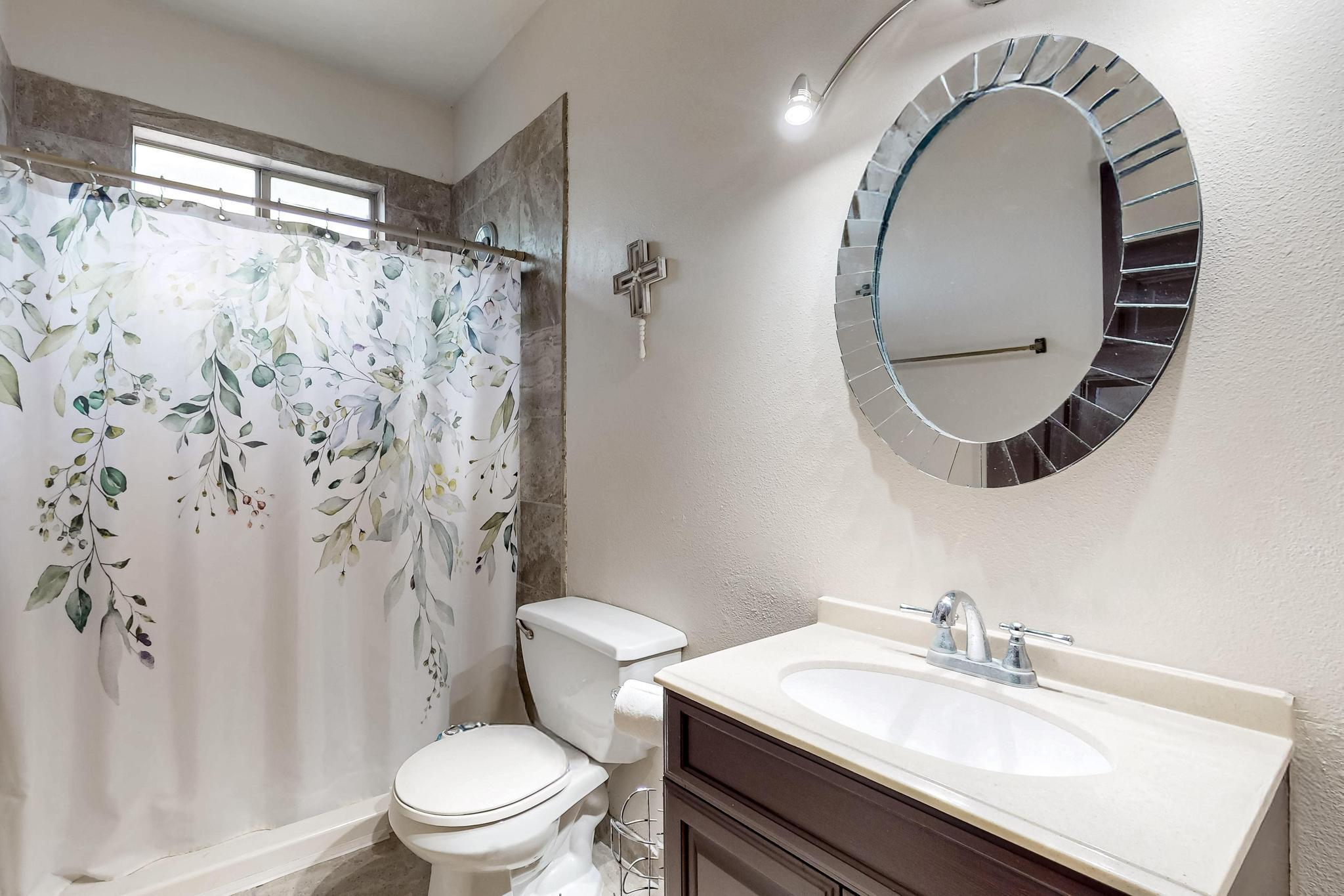 1375 GOLDEN EYE Loop NE