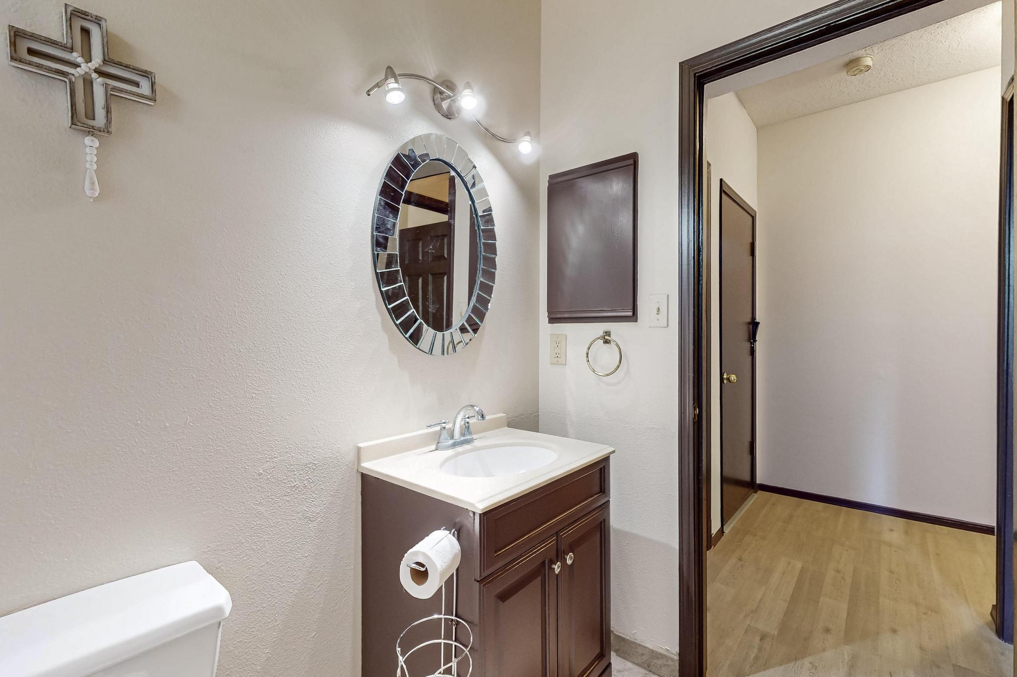 1375 GOLDEN EYE Loop NE