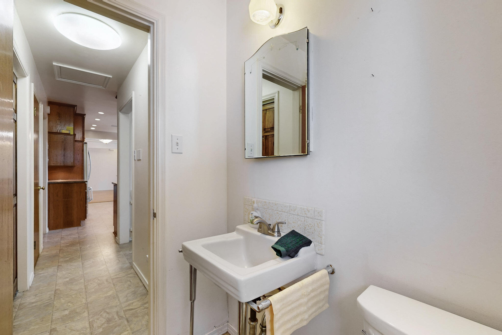 1309 CALIFORNIA Street NE