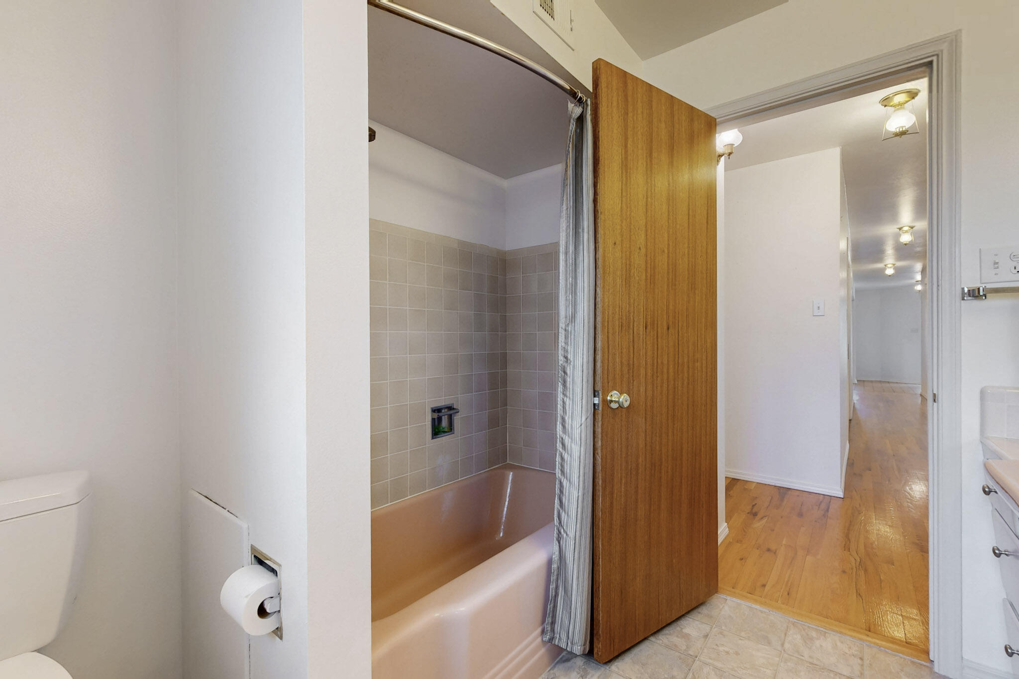 1309 CALIFORNIA Street NE