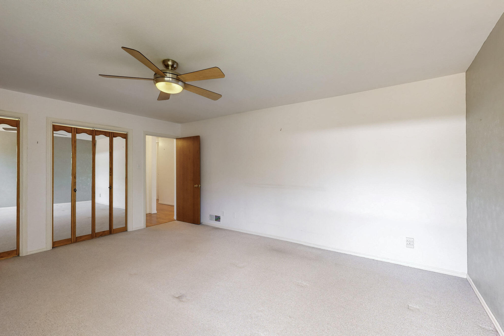 1309 CALIFORNIA Street NE