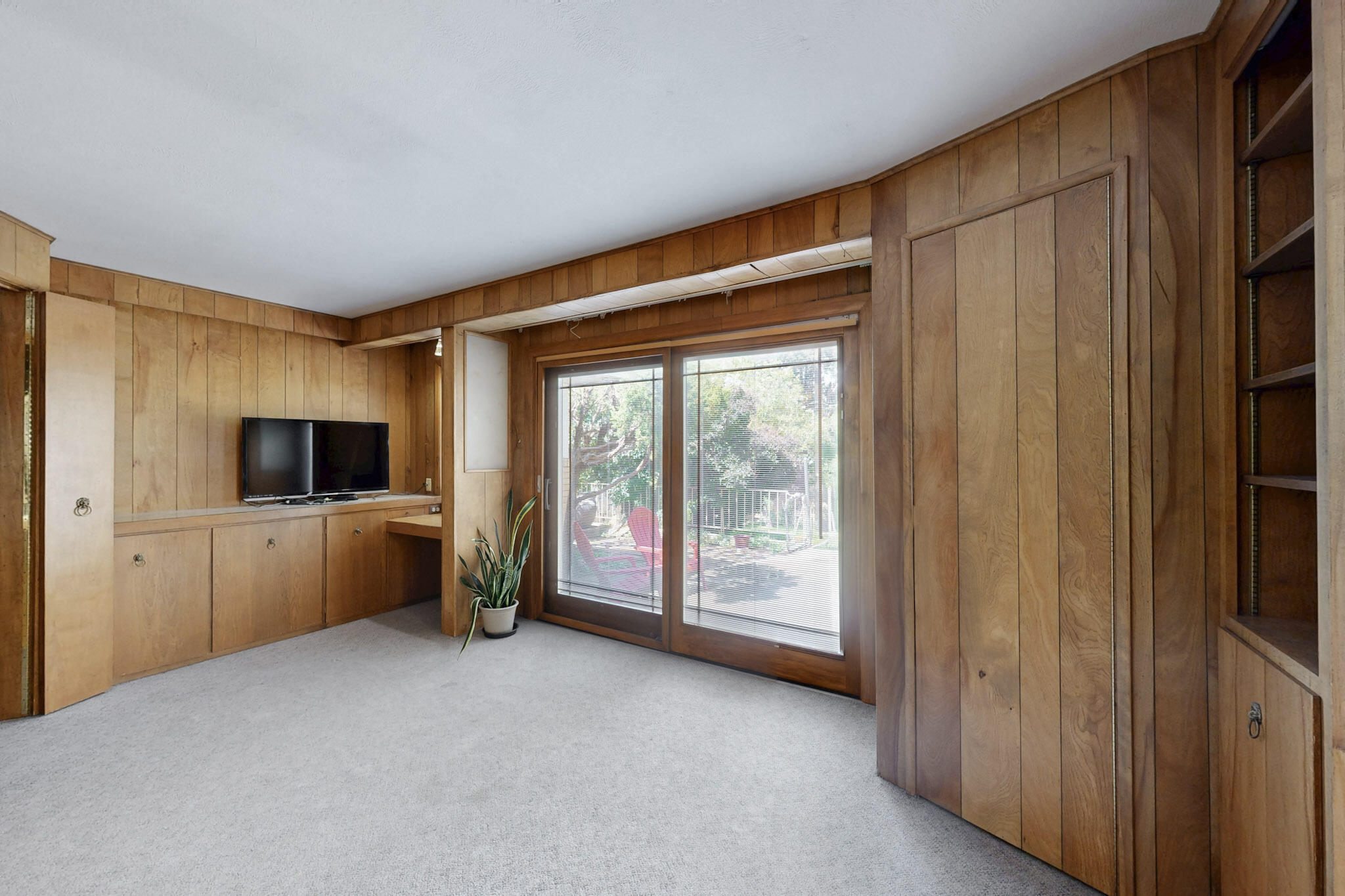 1309 CALIFORNIA Street NE