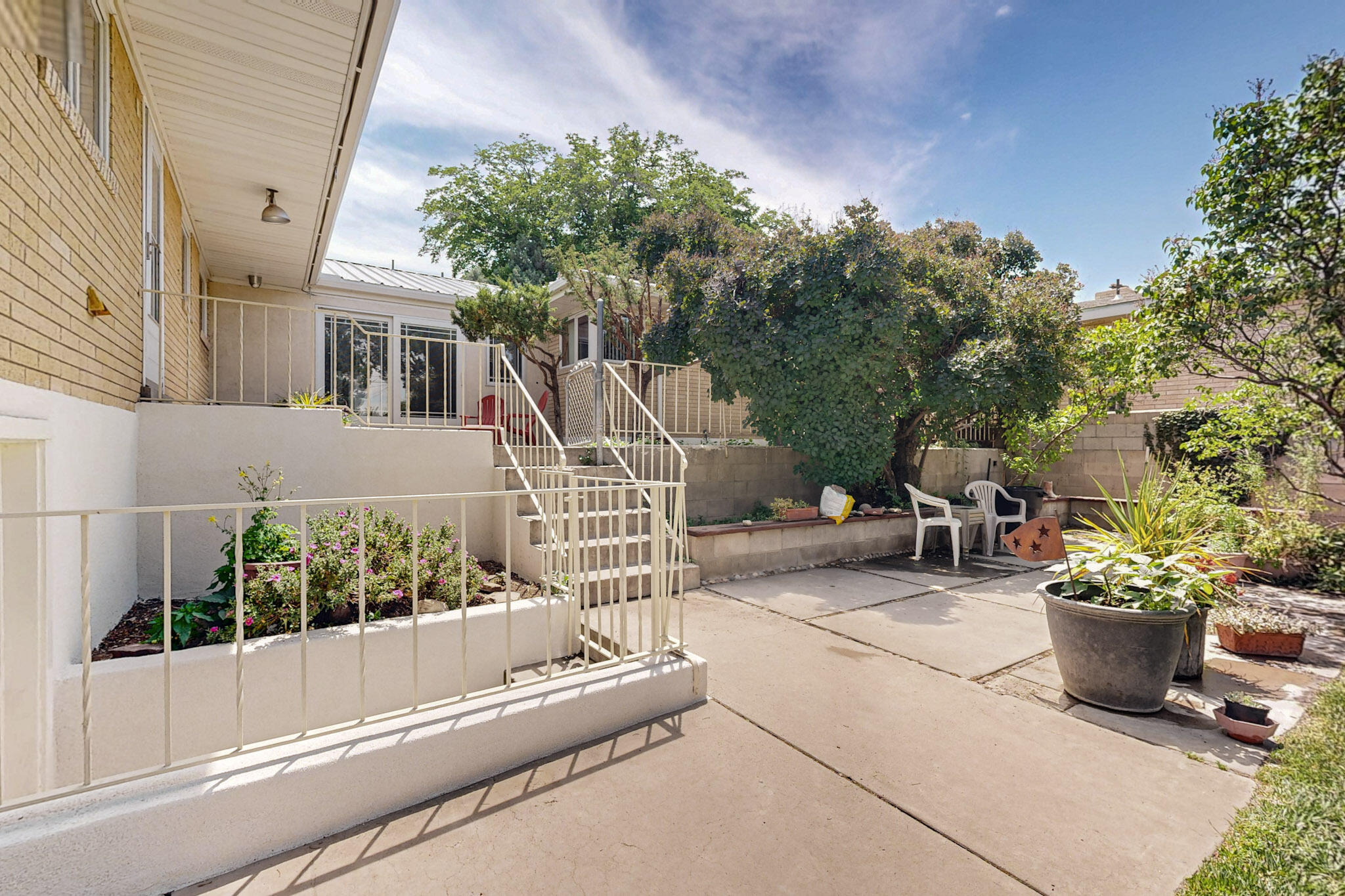 1309 CALIFORNIA Street NE