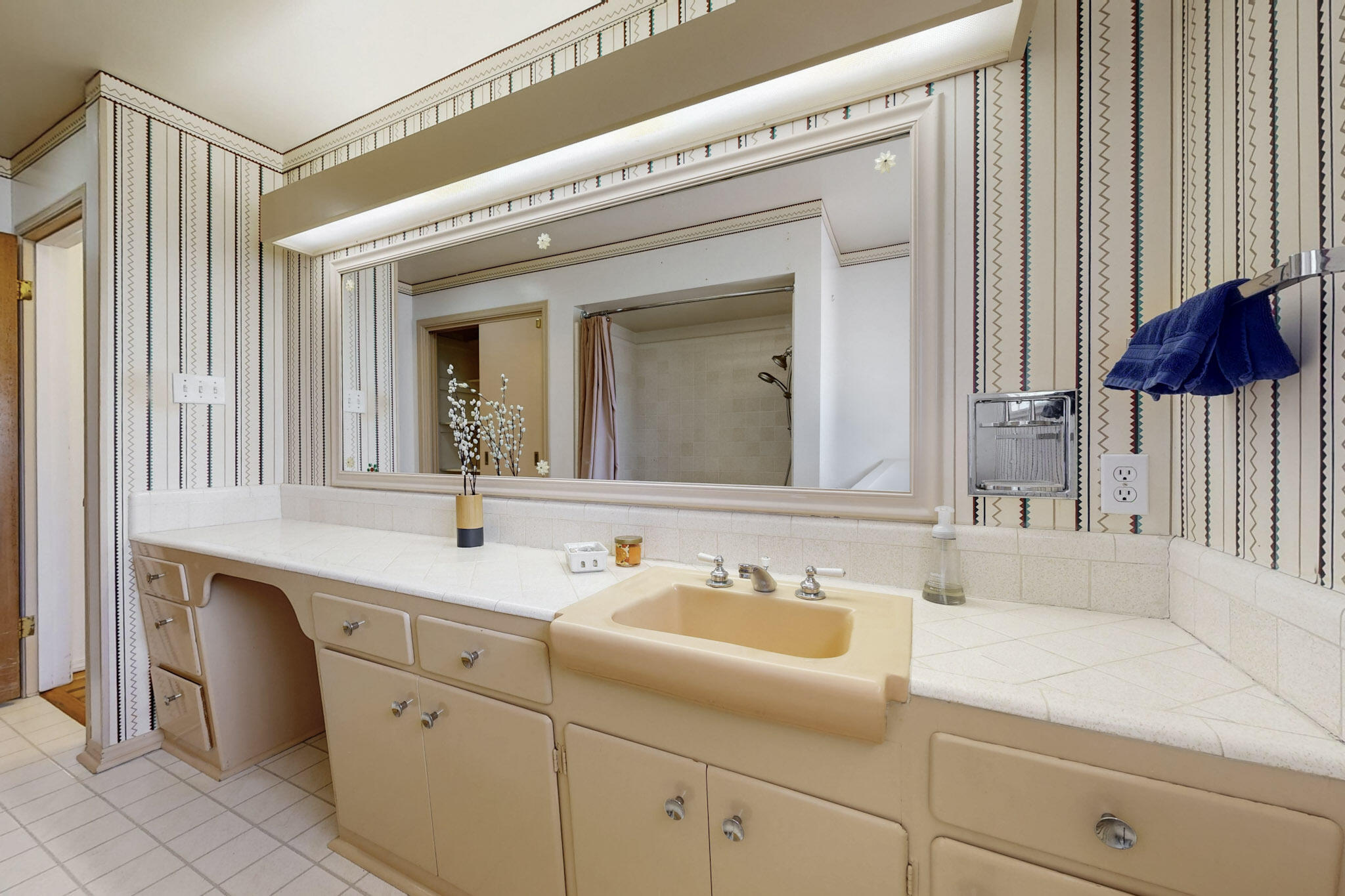 1309 CALIFORNIA Street NE