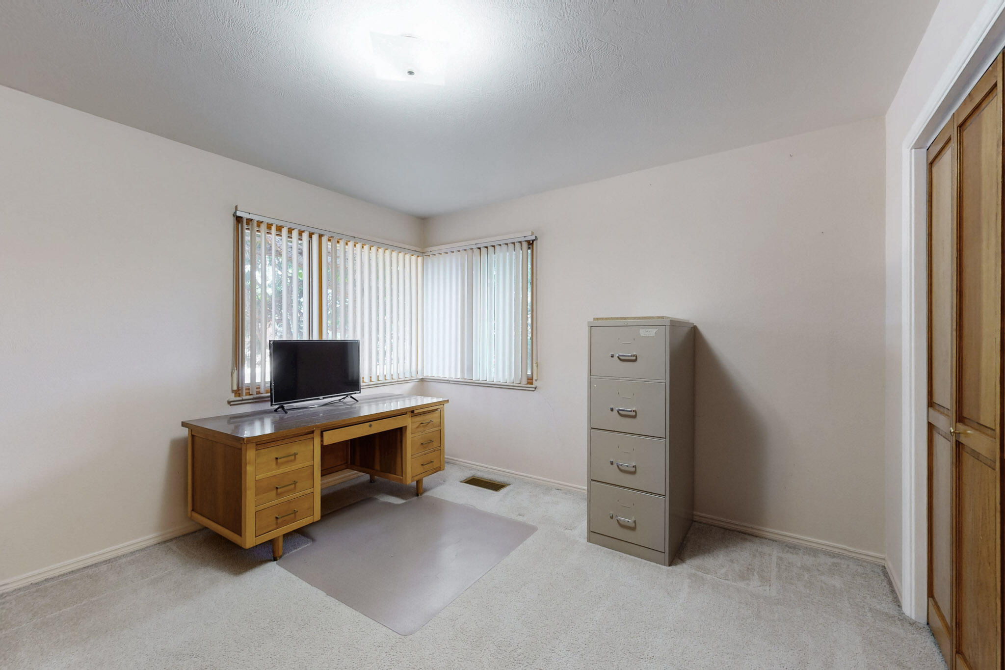 1309 CALIFORNIA Street NE