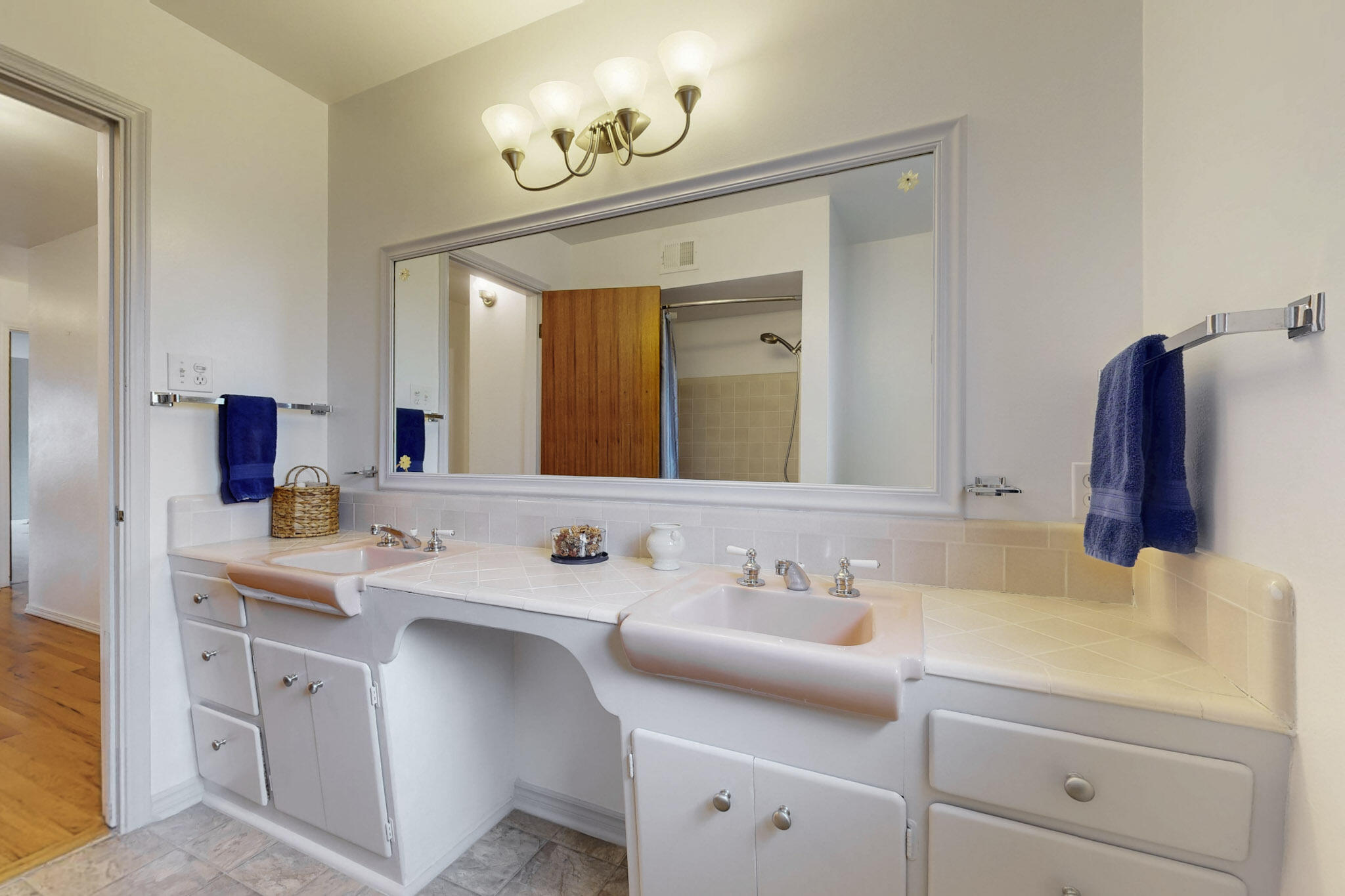 1309 CALIFORNIA Street NE