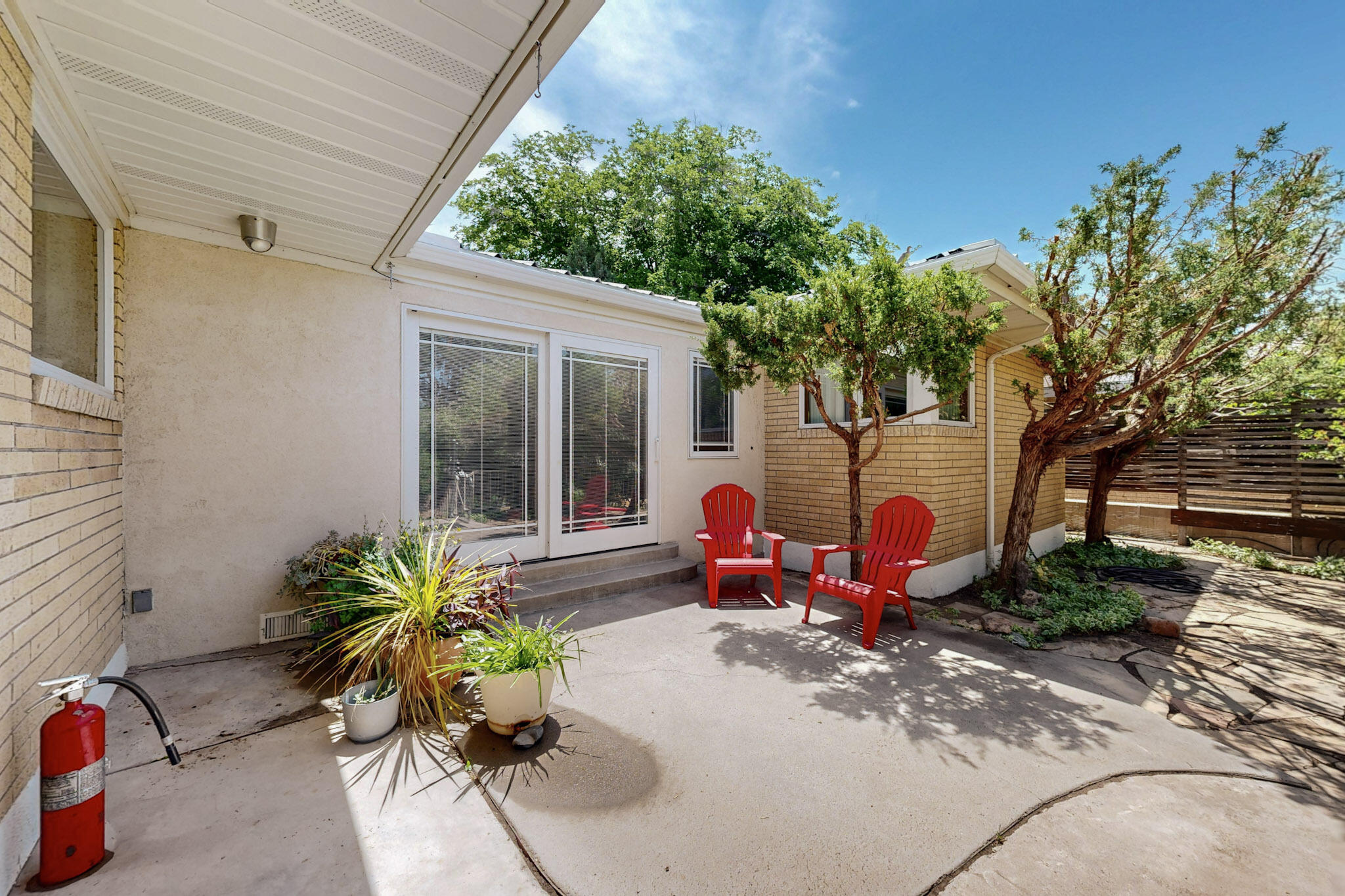 1309 CALIFORNIA Street NE