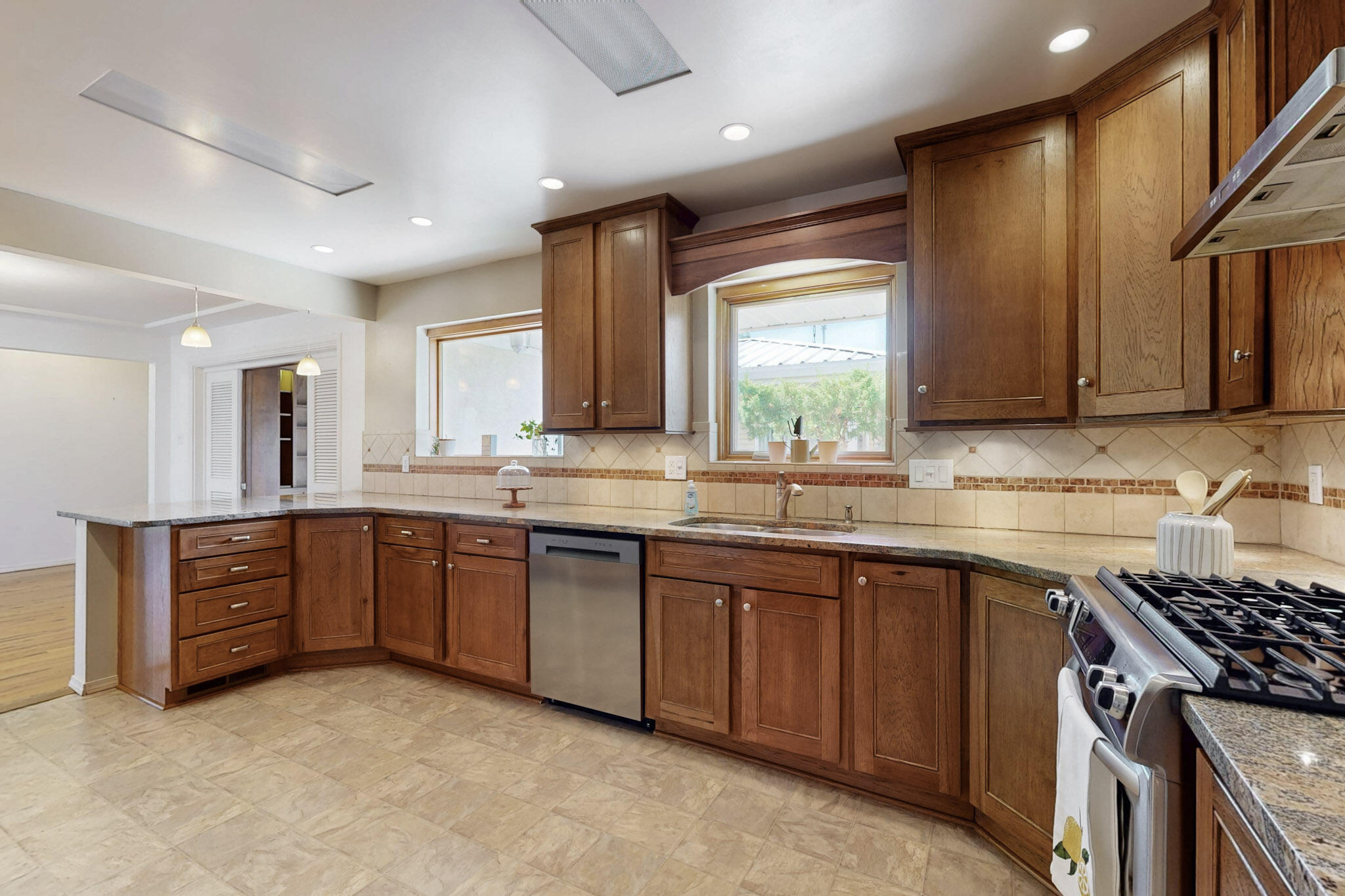 1309 CALIFORNIA Street NE