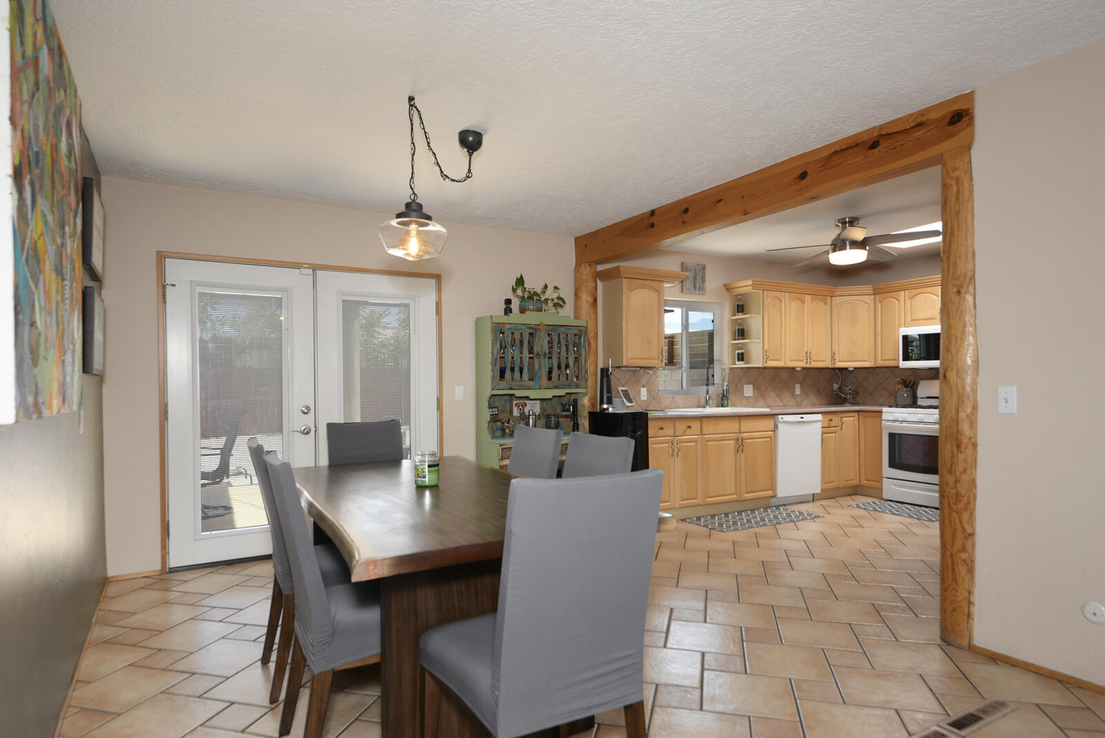 5805 ARVILLA Avenue NE