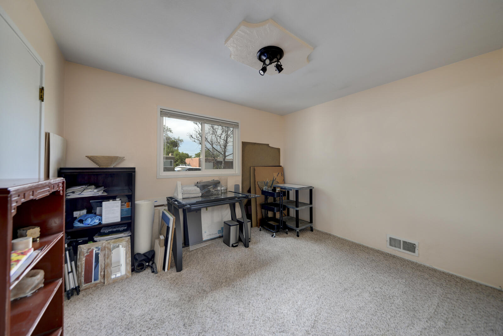 5805 ARVILLA Avenue NE