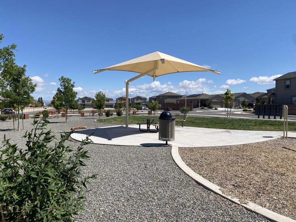 4871 LONGS PEAK Road NE