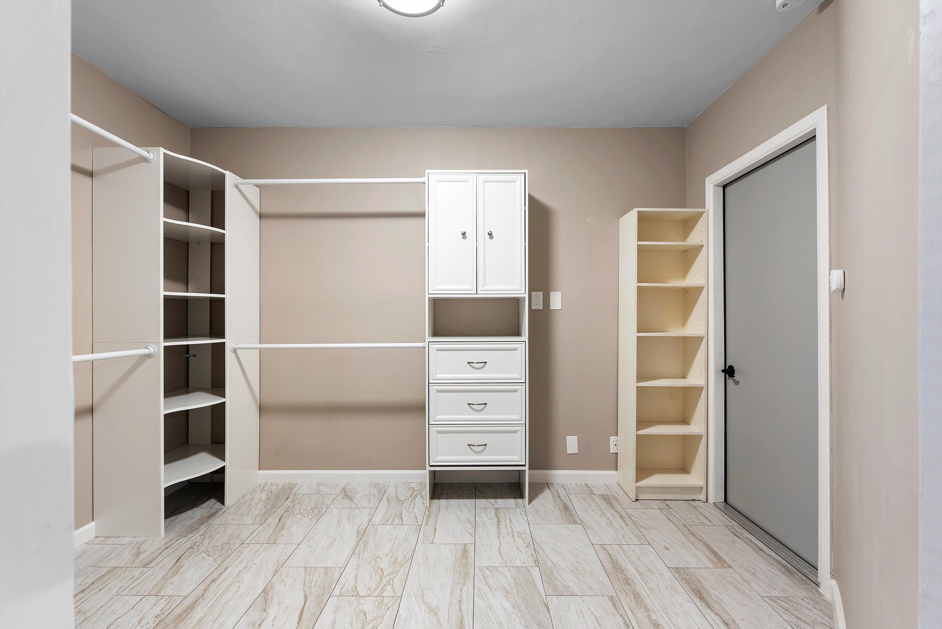 8320 CHERRY HILLS Drive NE