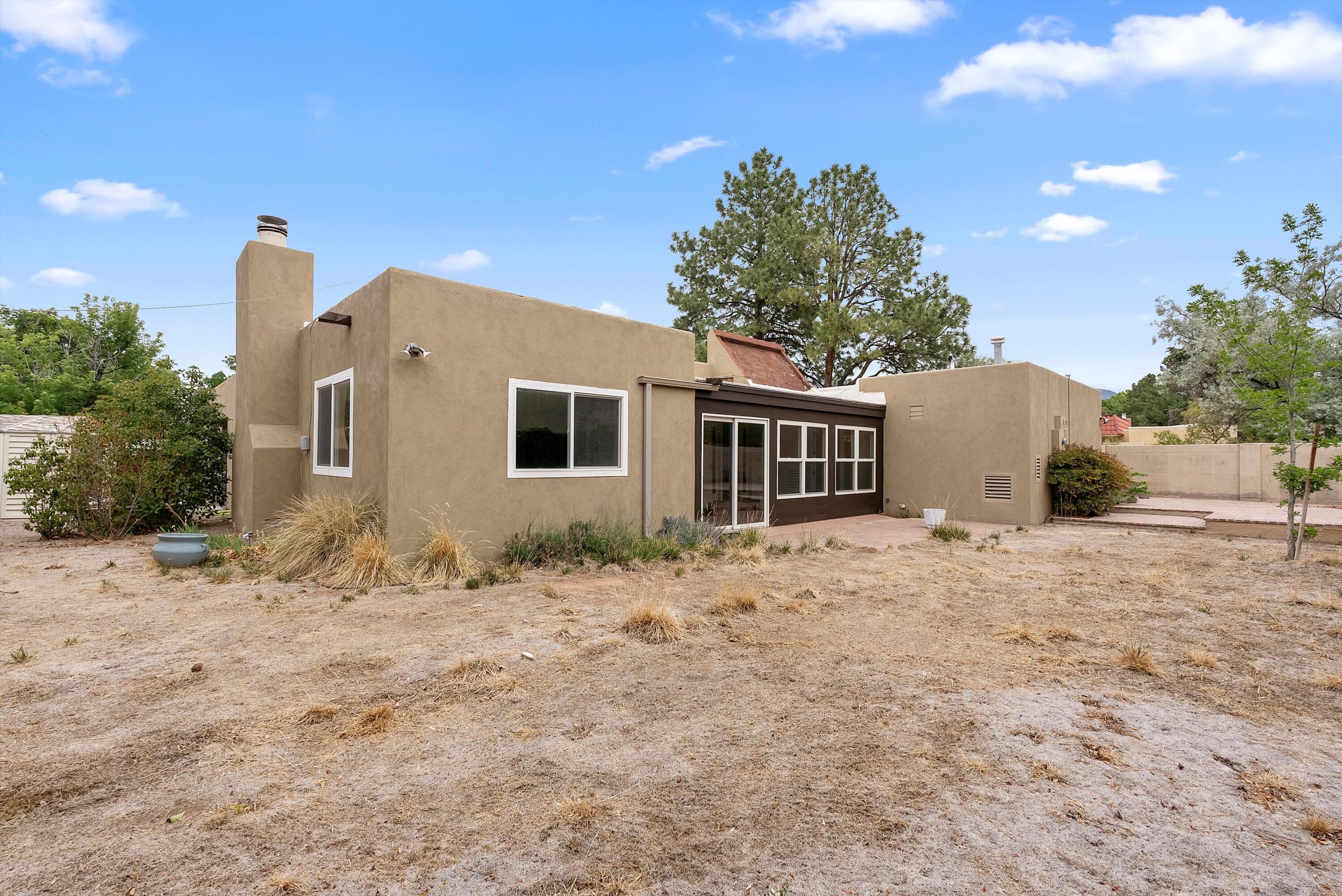 8320 CHERRY HILLS Drive NE