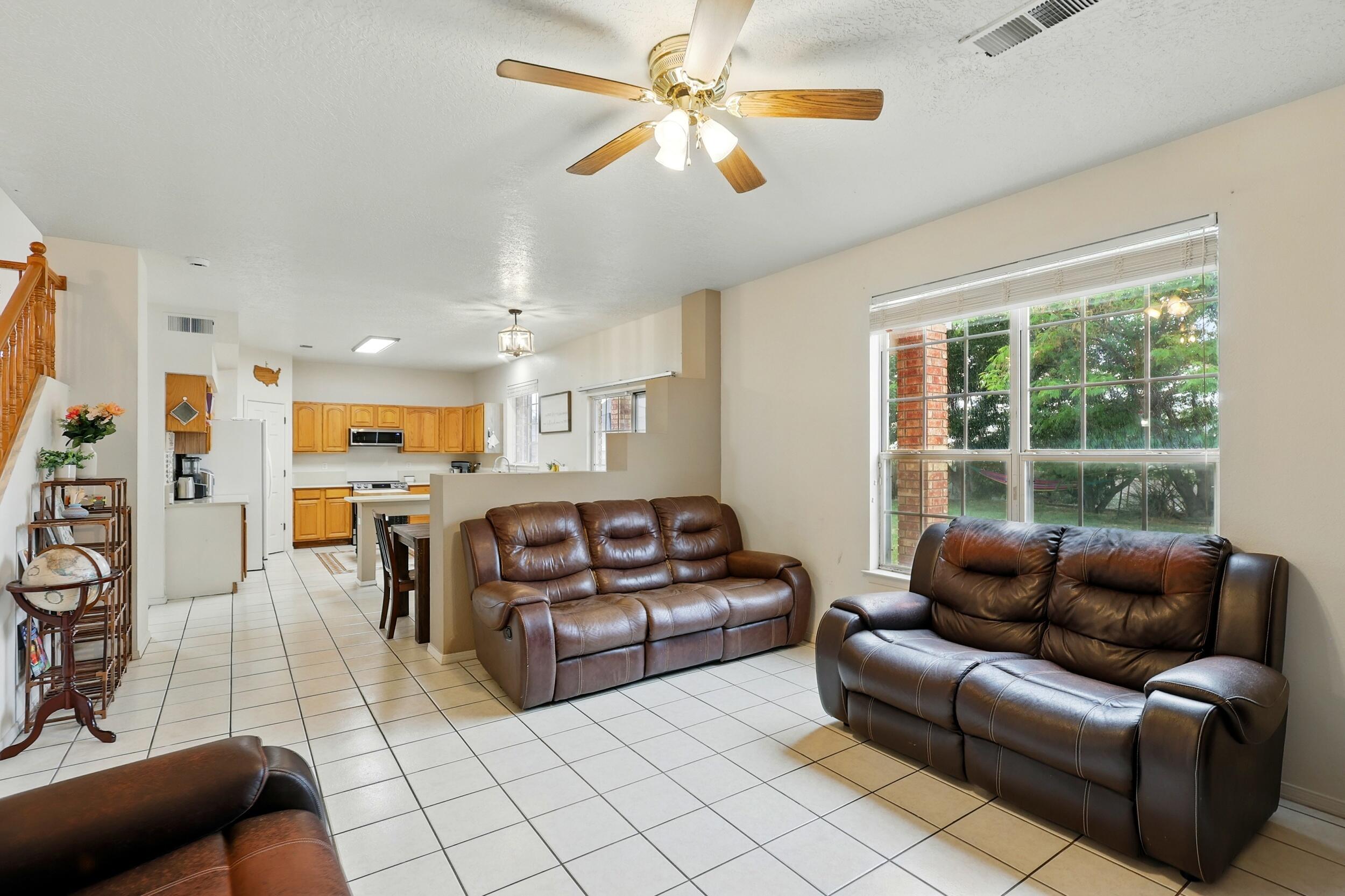 1401 CERRO CRESTADO Drive NW