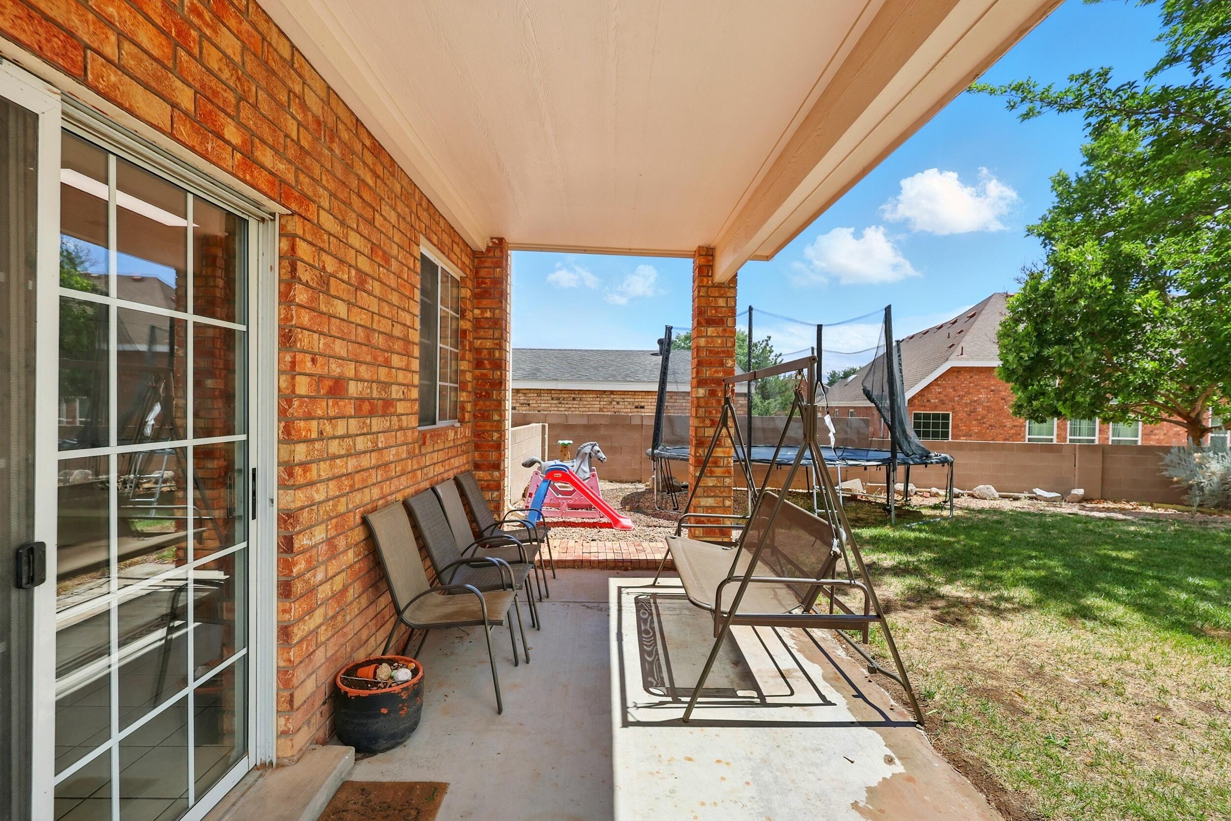 1401 CERRO CRESTADO Drive NW