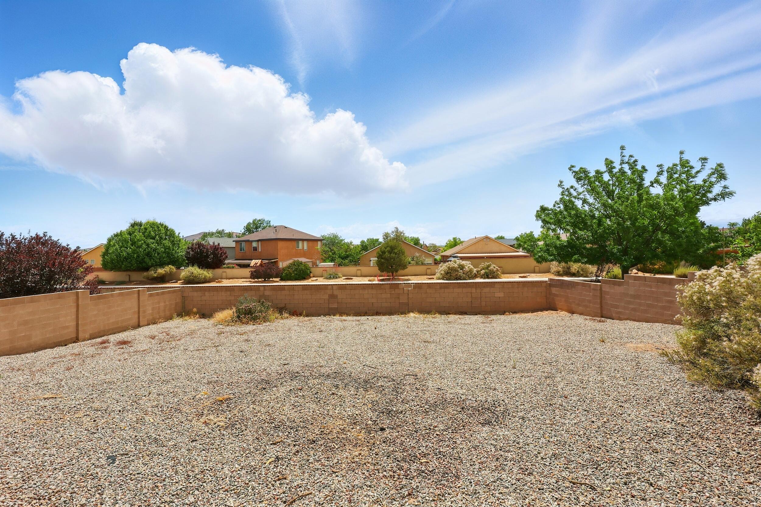 1401 CERRO CRESTADO Drive NW