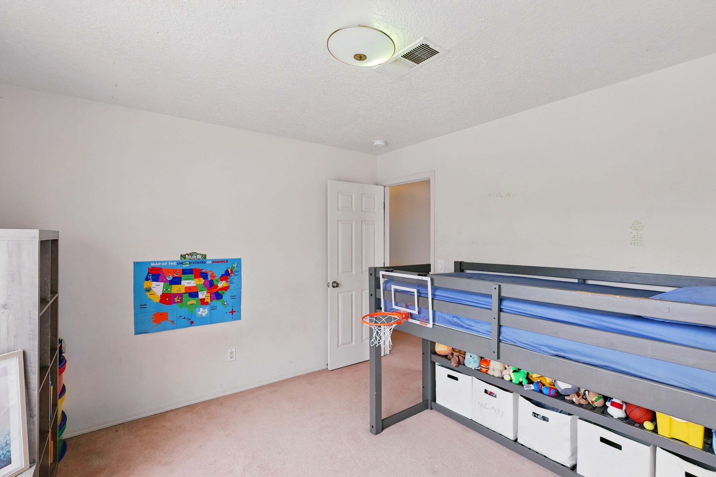 1401 CERRO CRESTADO Drive NW