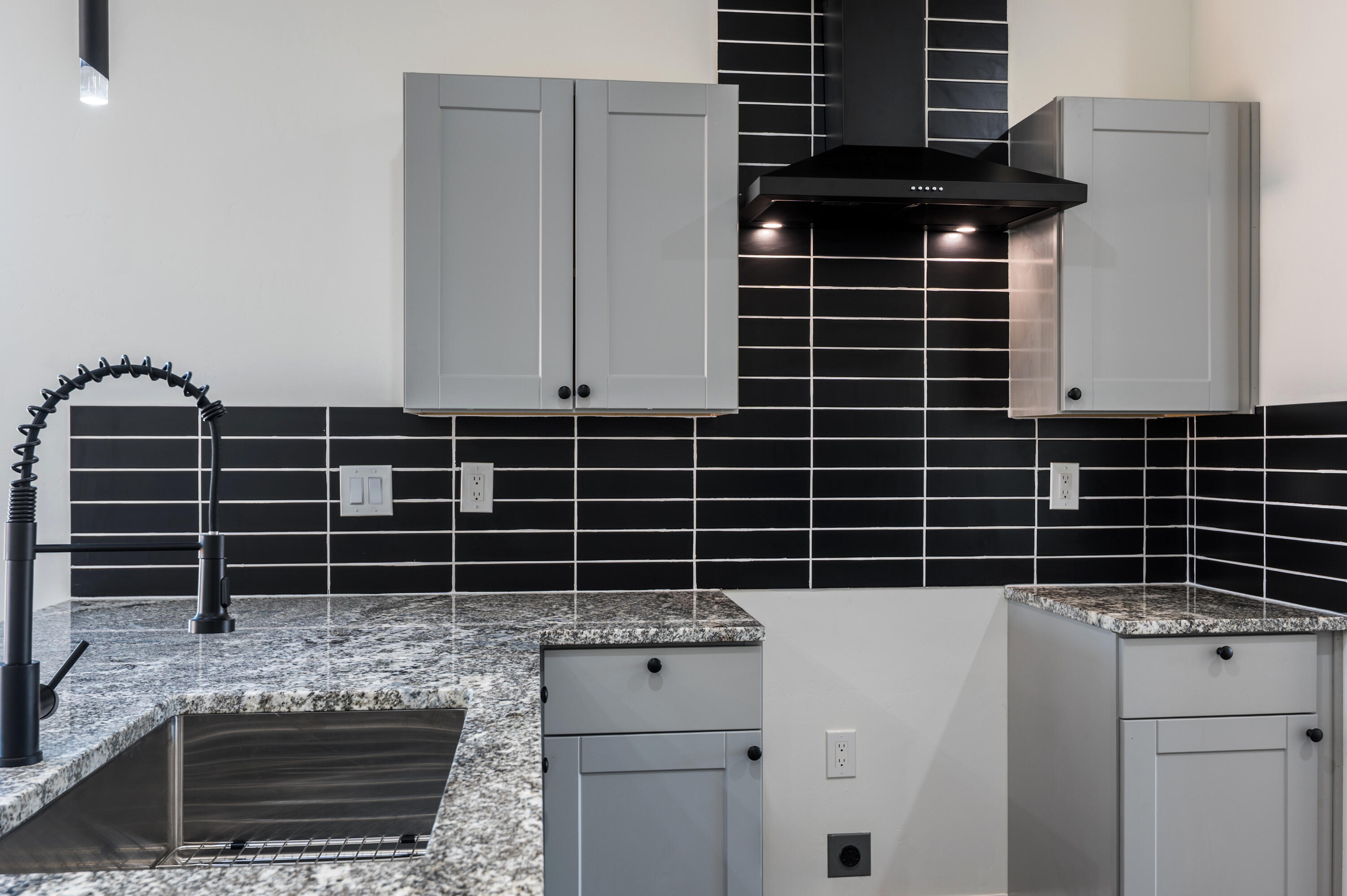 251 Maxine Street NE