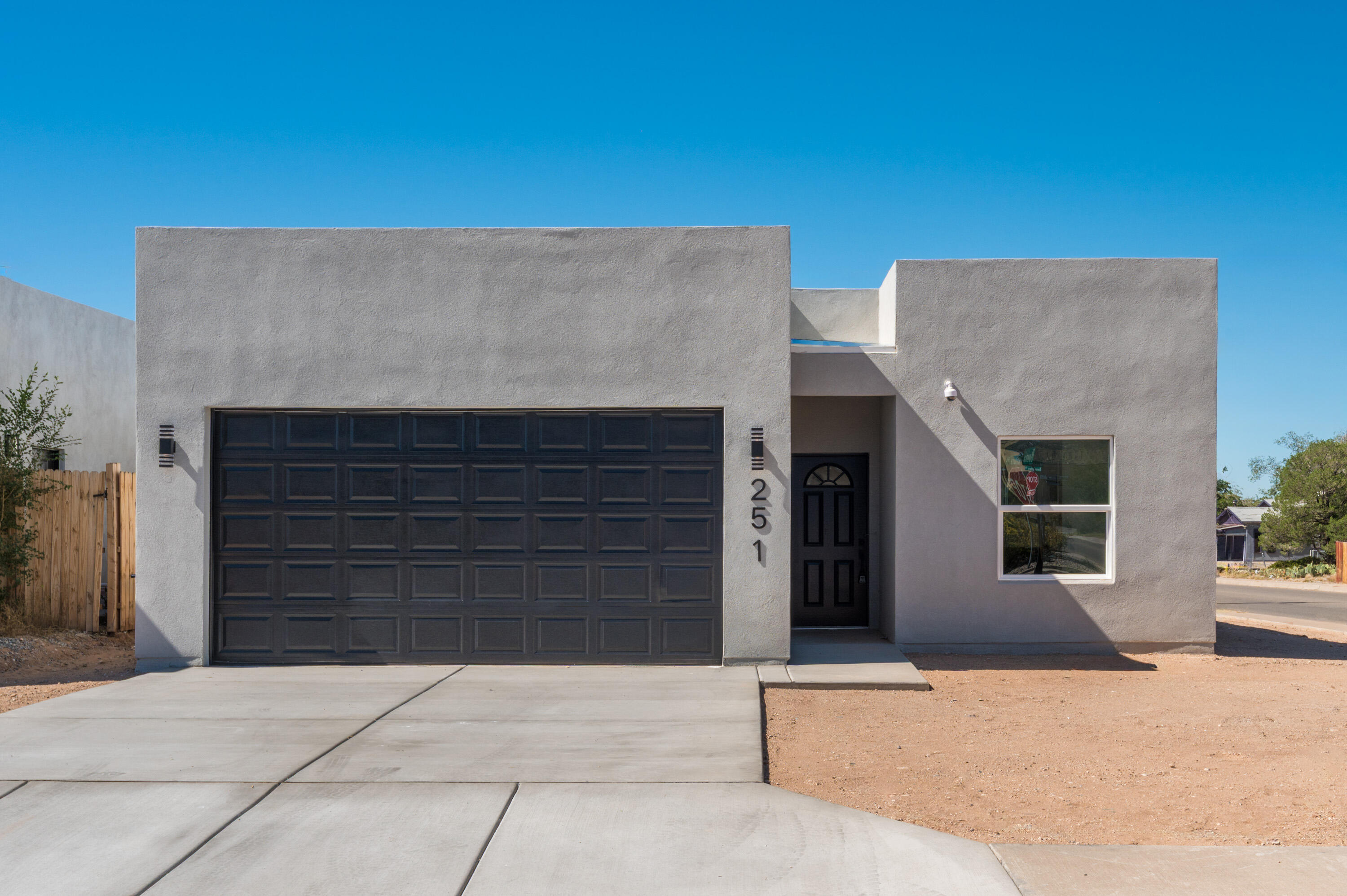 251 Maxine Street NE