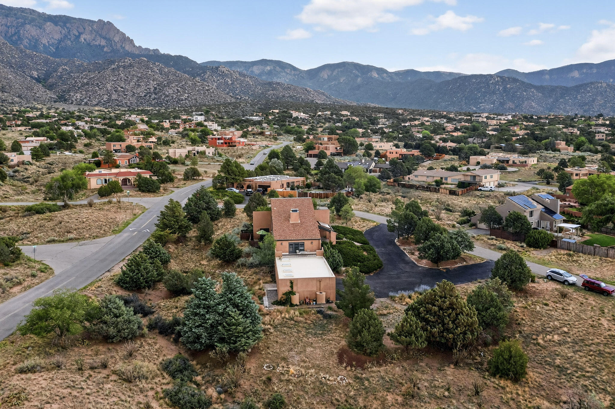 450 LIVE OAK Lane NE