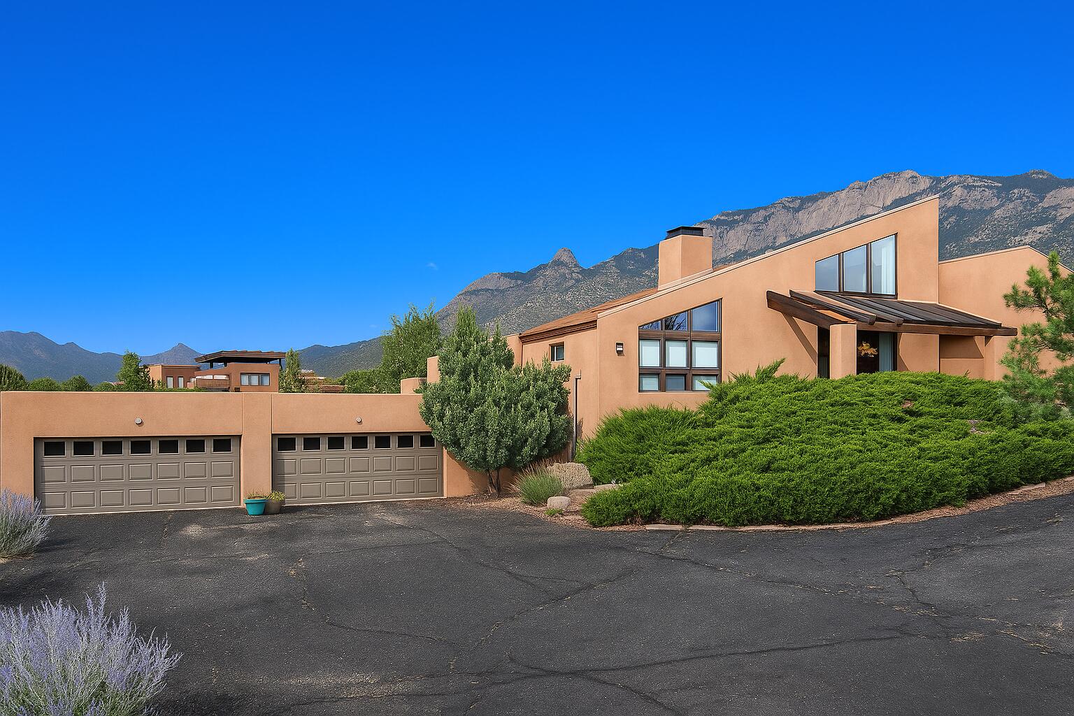 450 LIVE OAK Lane NE