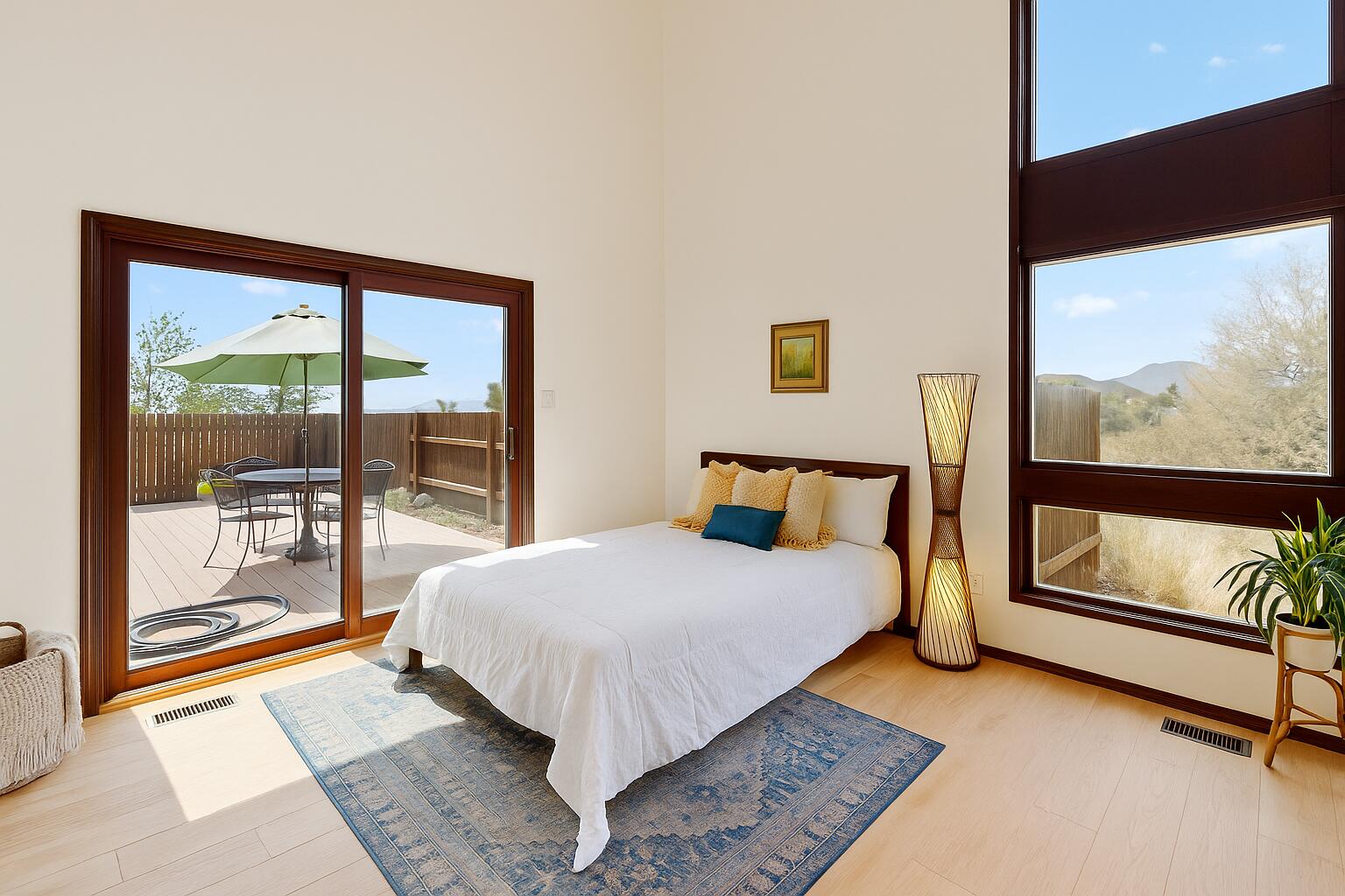 450 LIVE OAK Lane NE