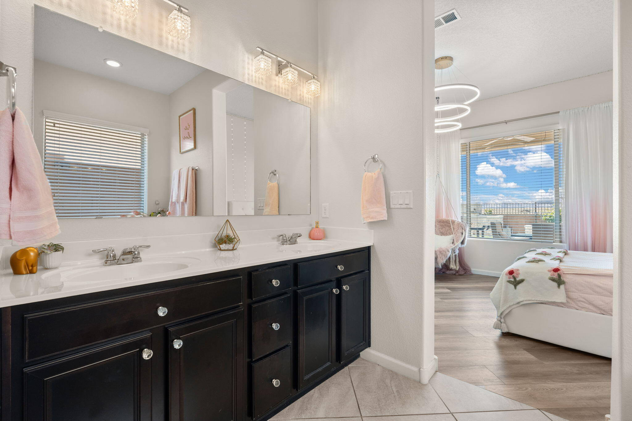 9128 Vista Bosquejo Road NW