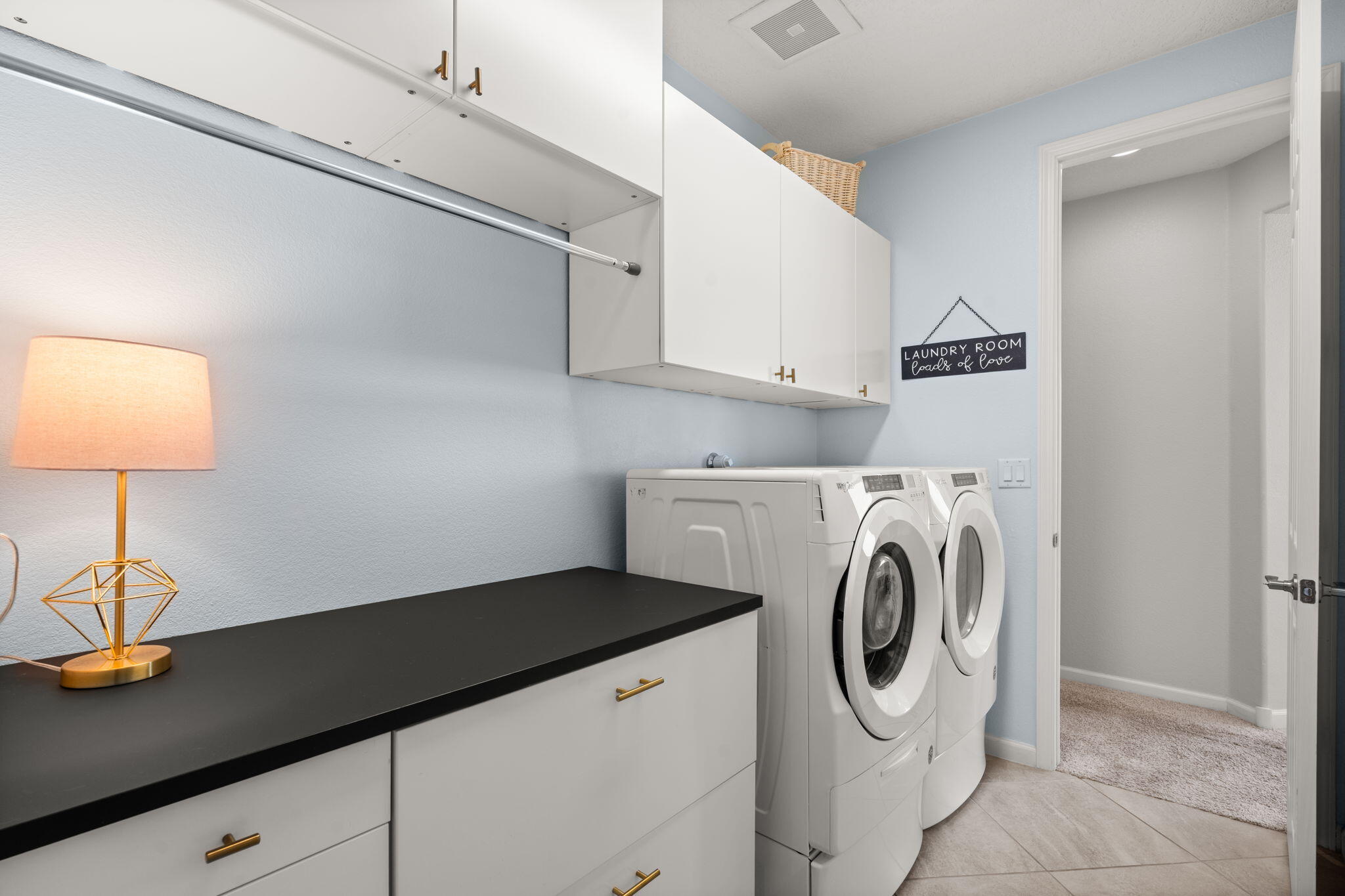 9128 Vista Bosquejo Road NW