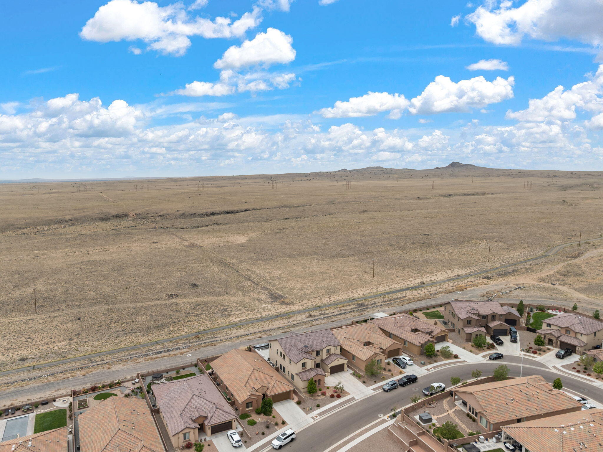 9128 Vista Bosquejo Road NW