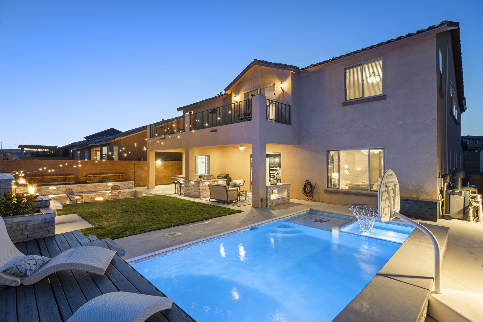 9128 Vista Bosquejo Road NW