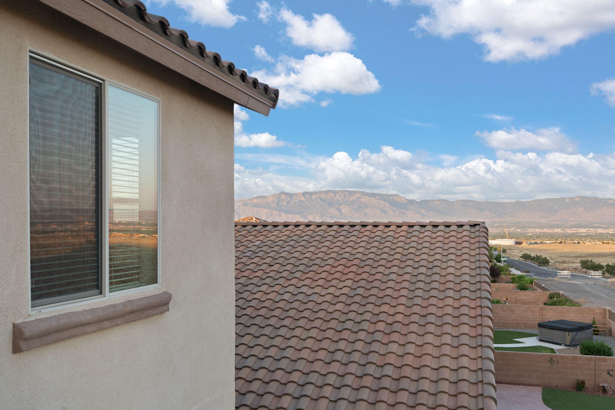 9128 Vista Bosquejo Road NW