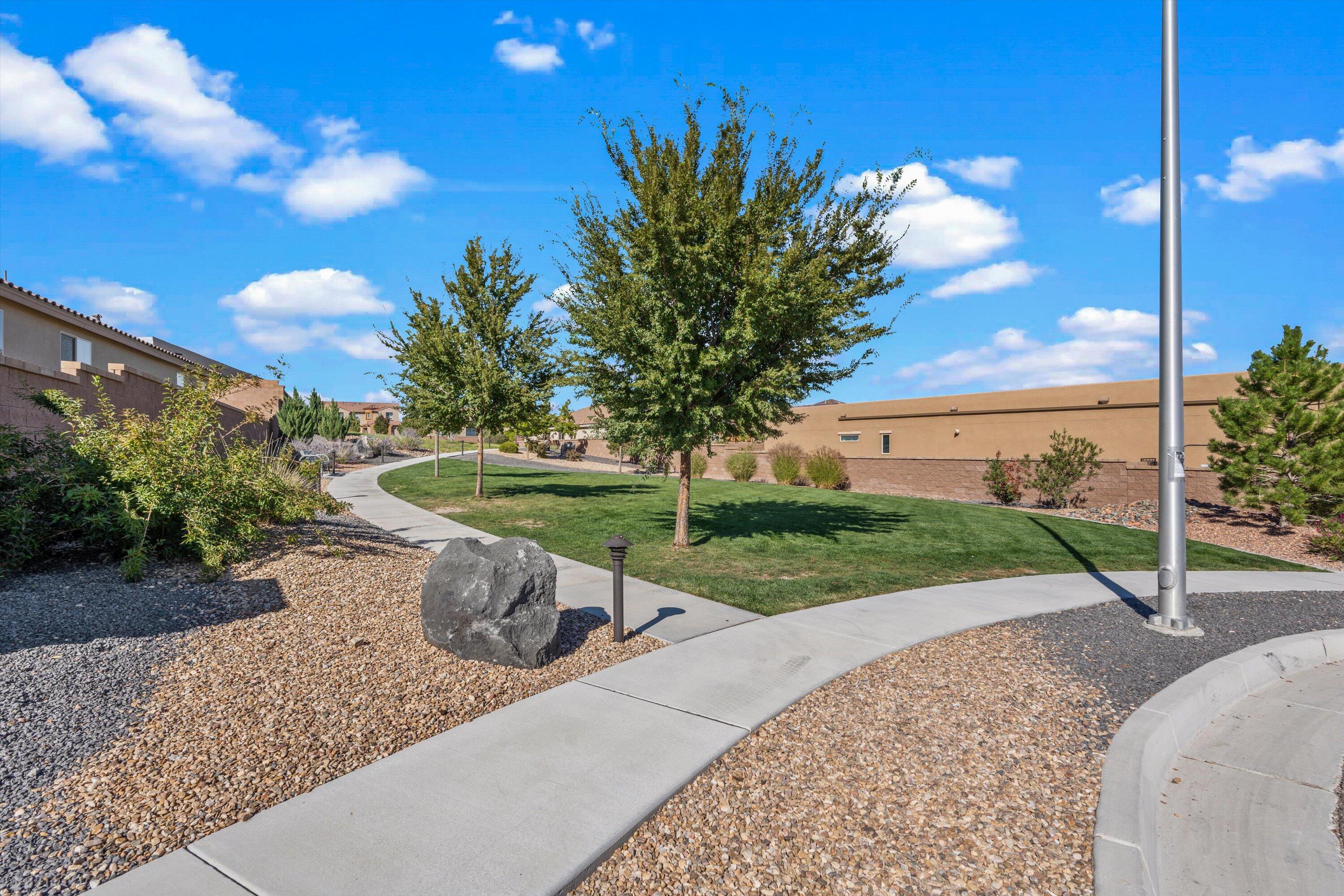 9128 Vista Bosquejo Road NW