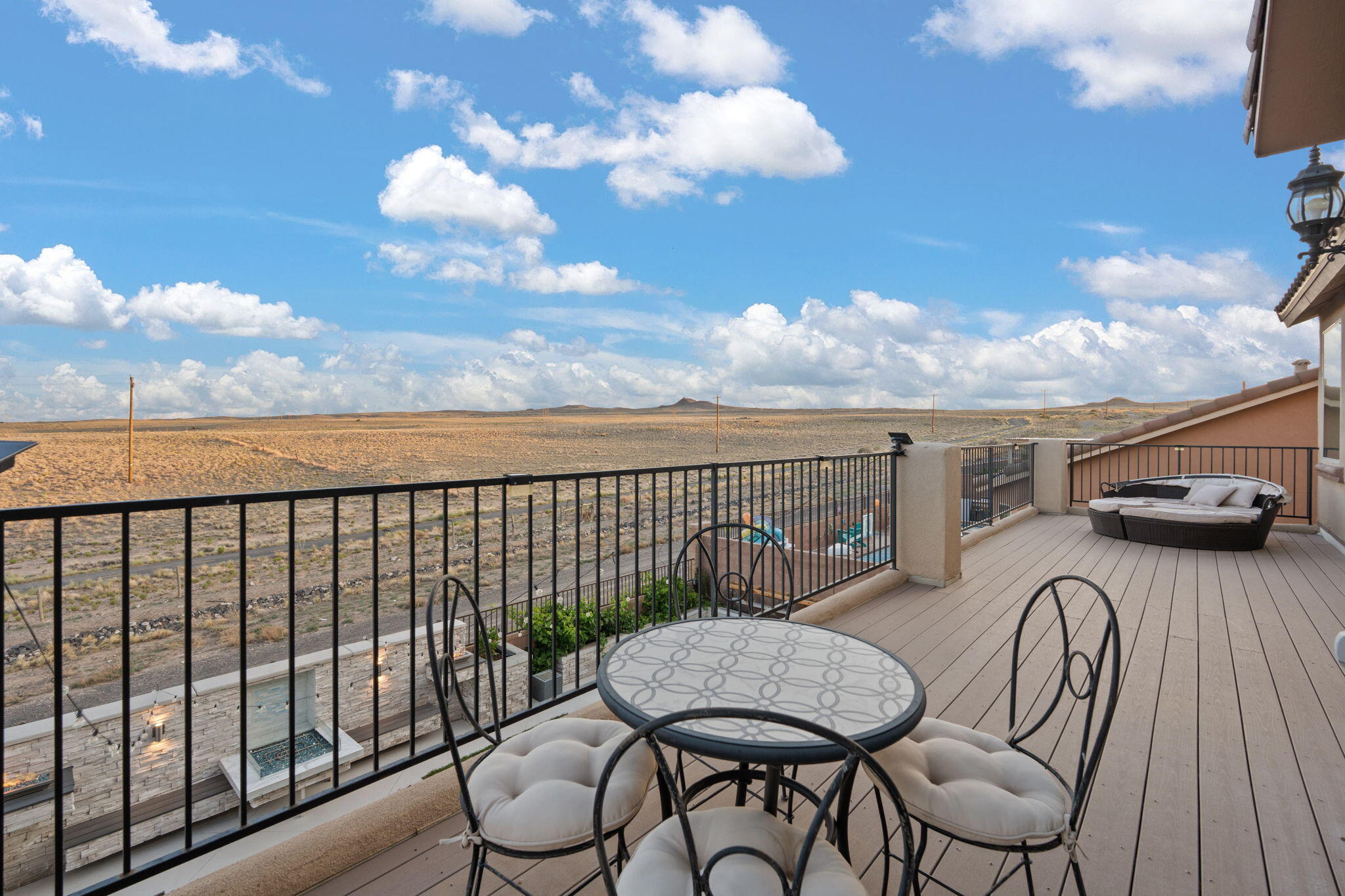 9128 Vista Bosquejo Road NW