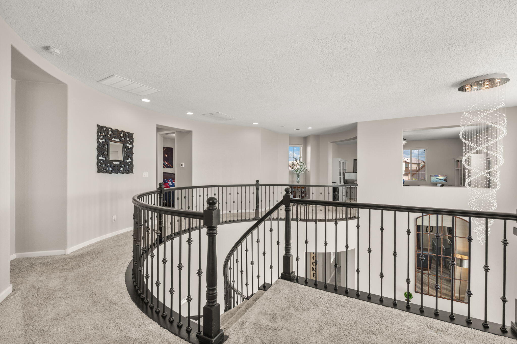 9128 Vista Bosquejo Road NW