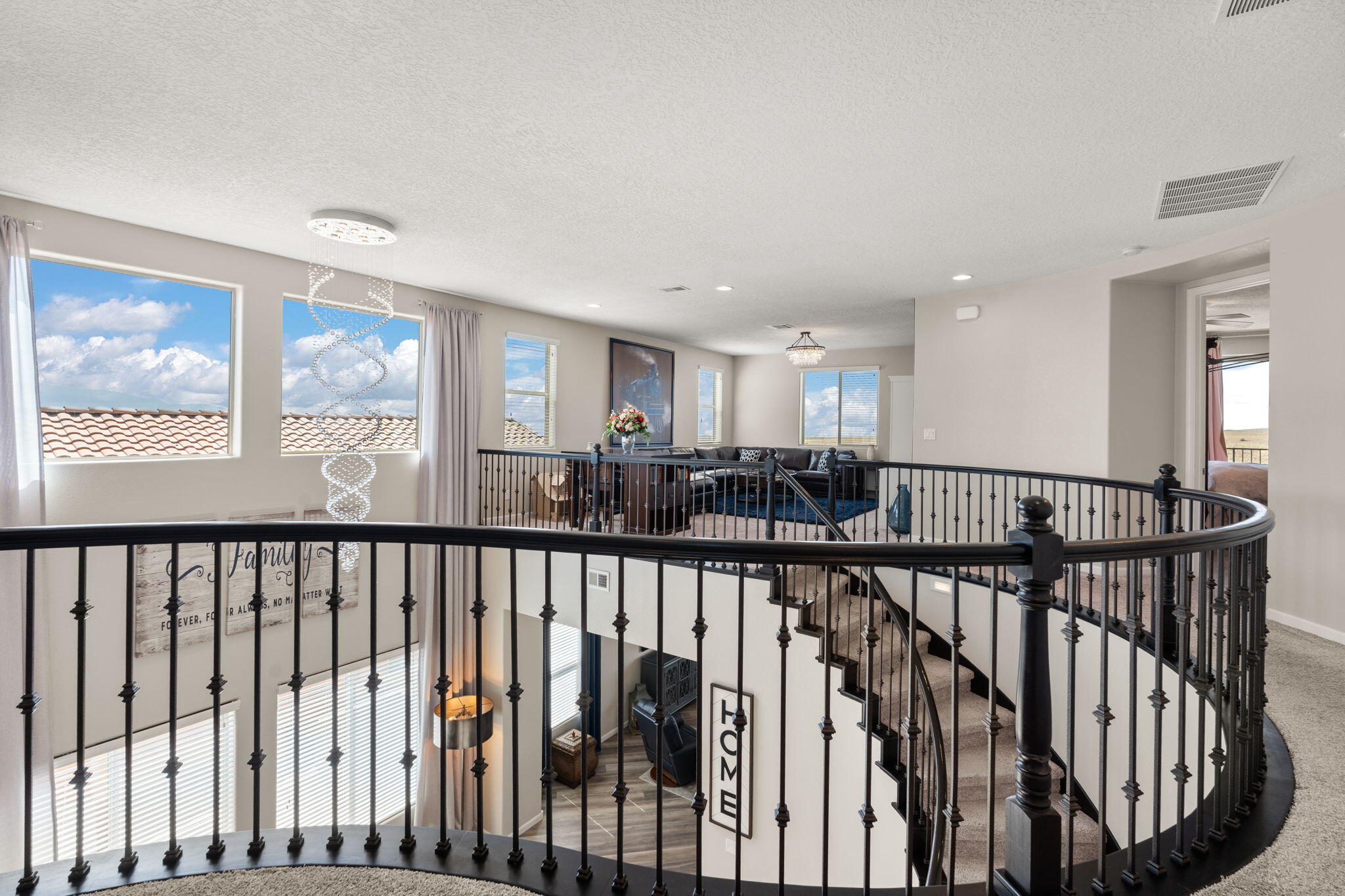 9128 Vista Bosquejo Road NW