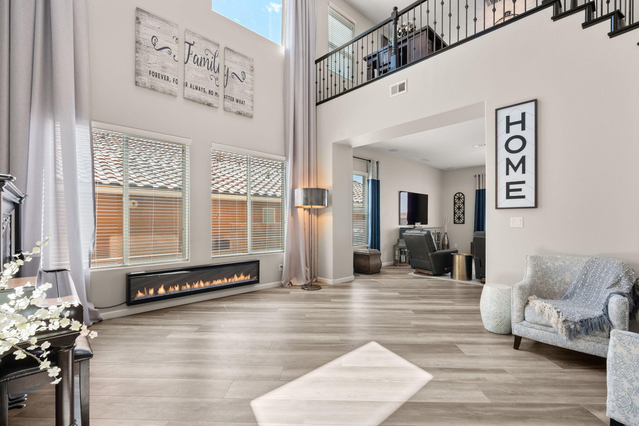 9128 Vista Bosquejo Road NW